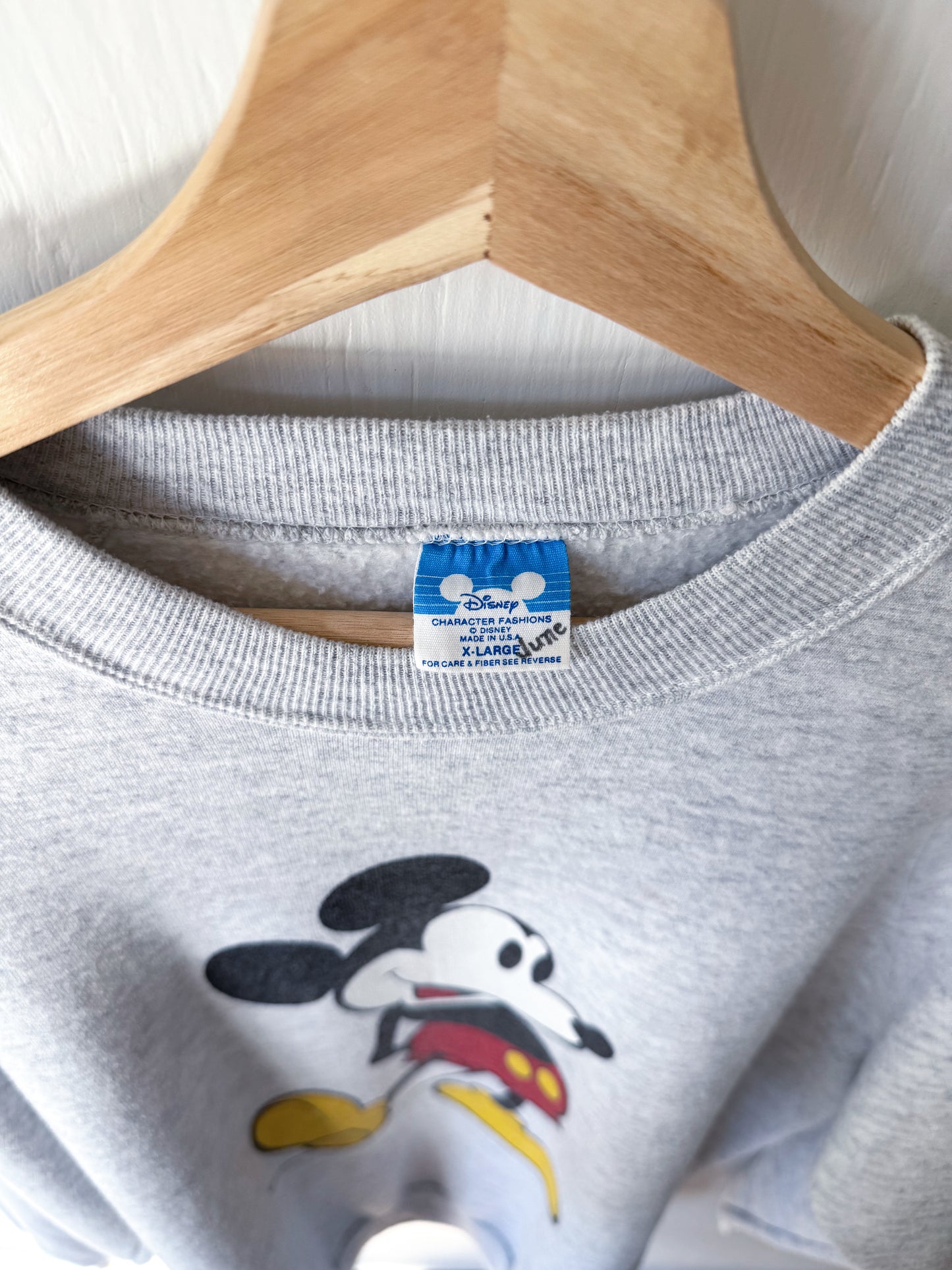 VINTAGE 90’s Classic Mickey Crewneck - XL