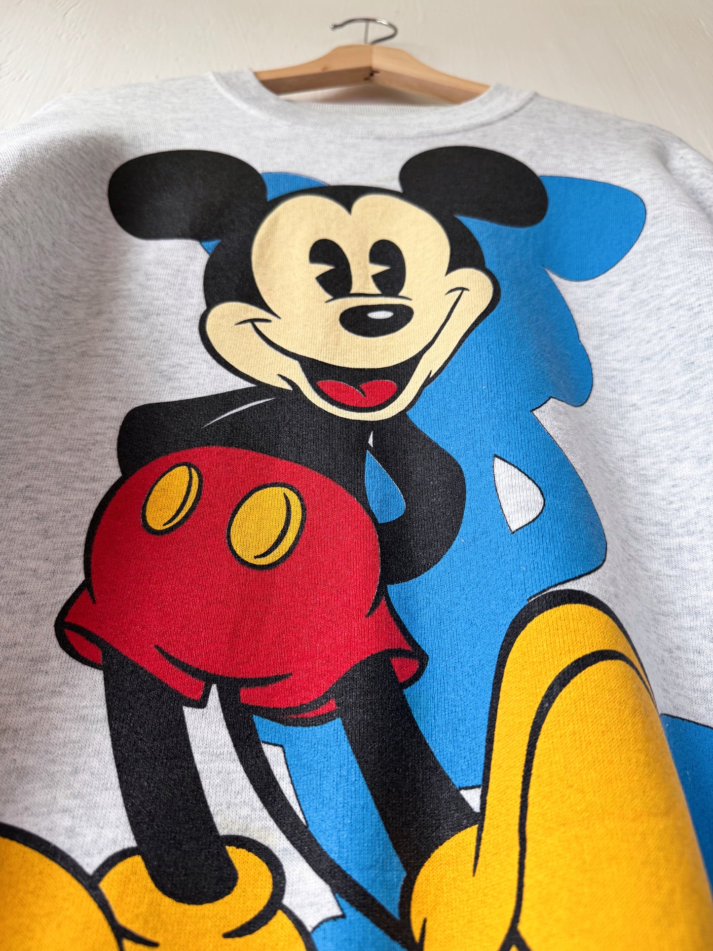 VINTAGE 90’s Big Mickey Shadow Crewneck - L