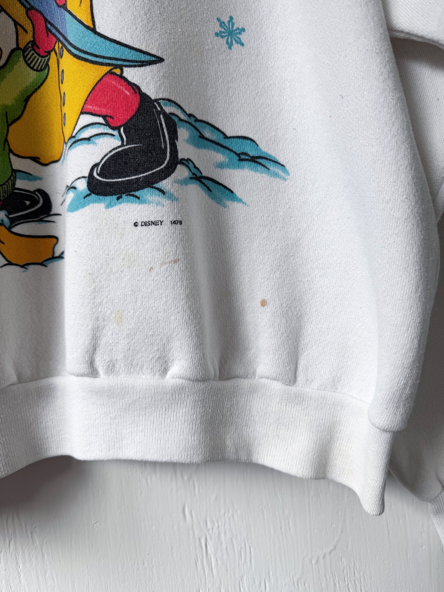 VINTAGE 90’s Disney Crew Skii Crewneck - XL