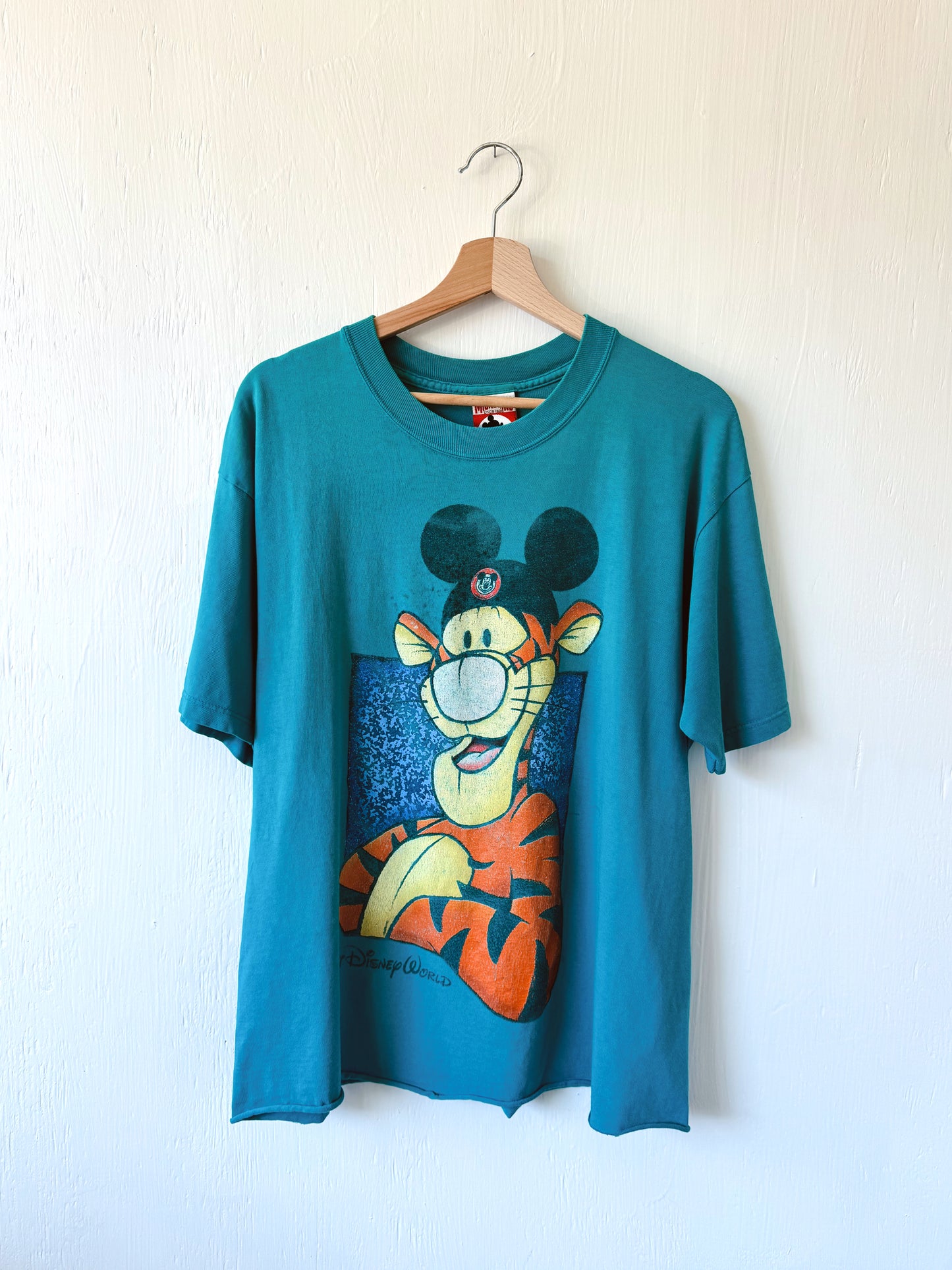 VINTAGE 90’s Tigger With Ears Tee - L