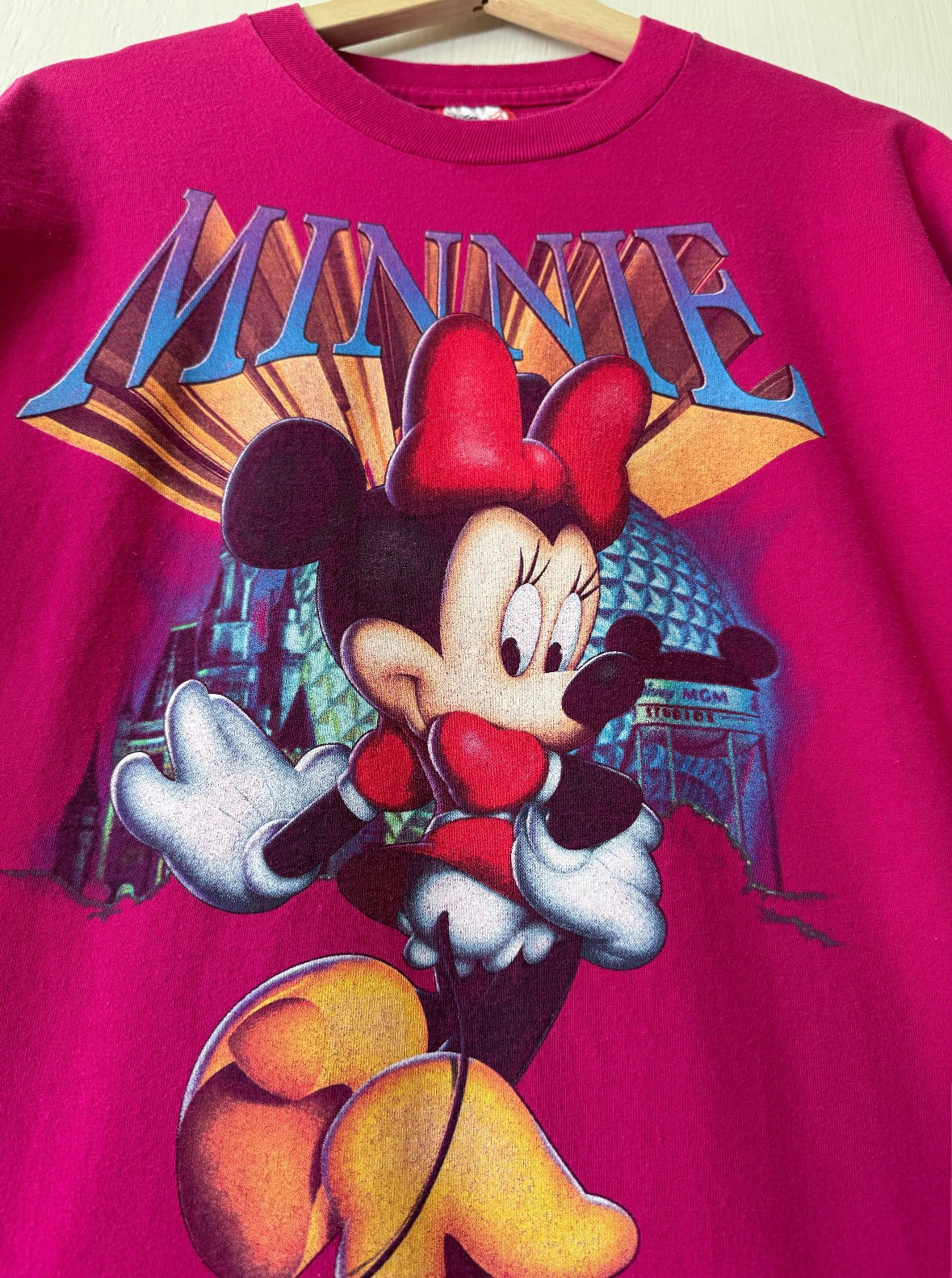 VINTAGE 90’s Rare Minnie Park Icons Tee - XL