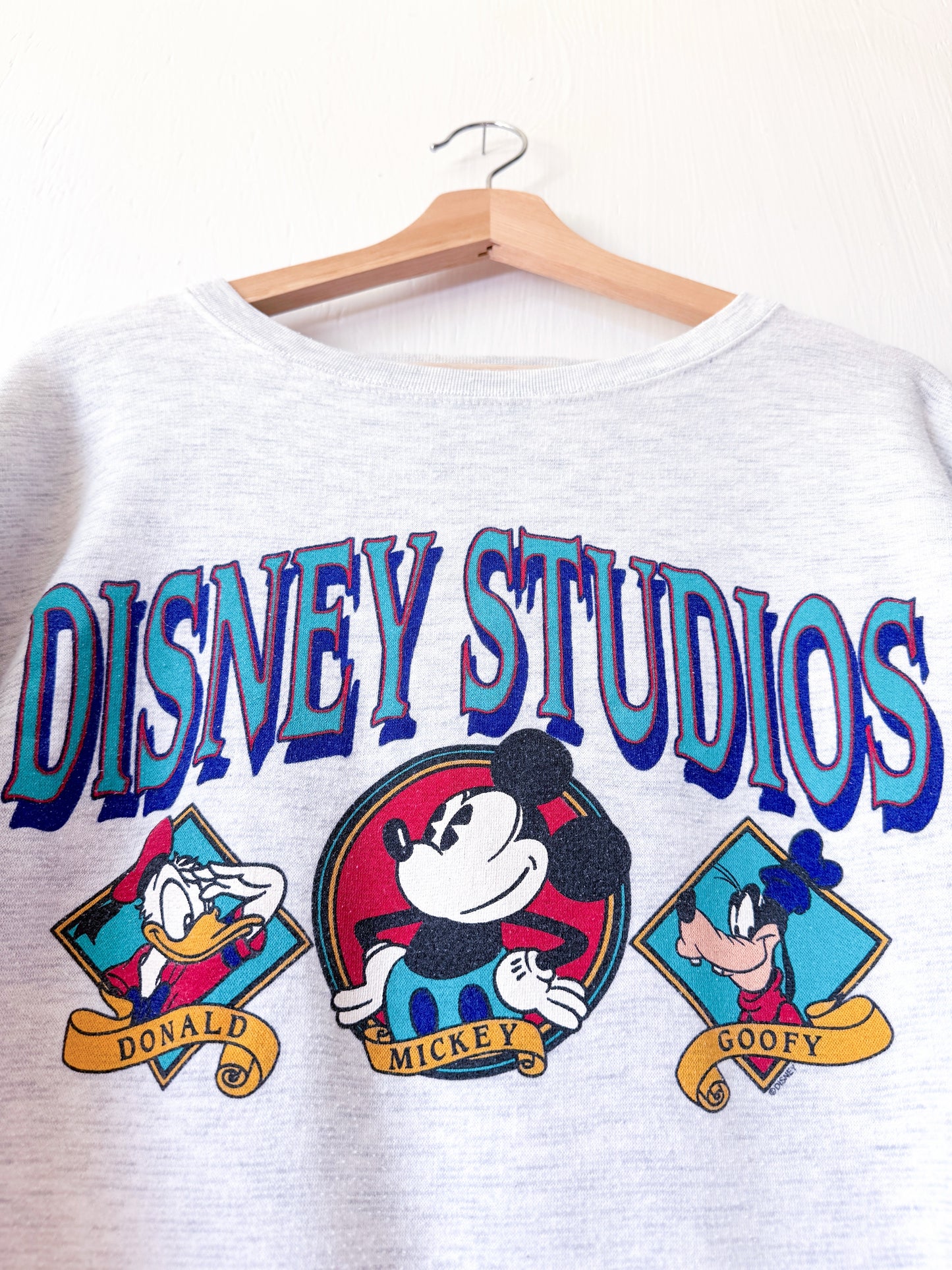 VINTAGE 90’s Disney Studios Character Crewneck - L/XL