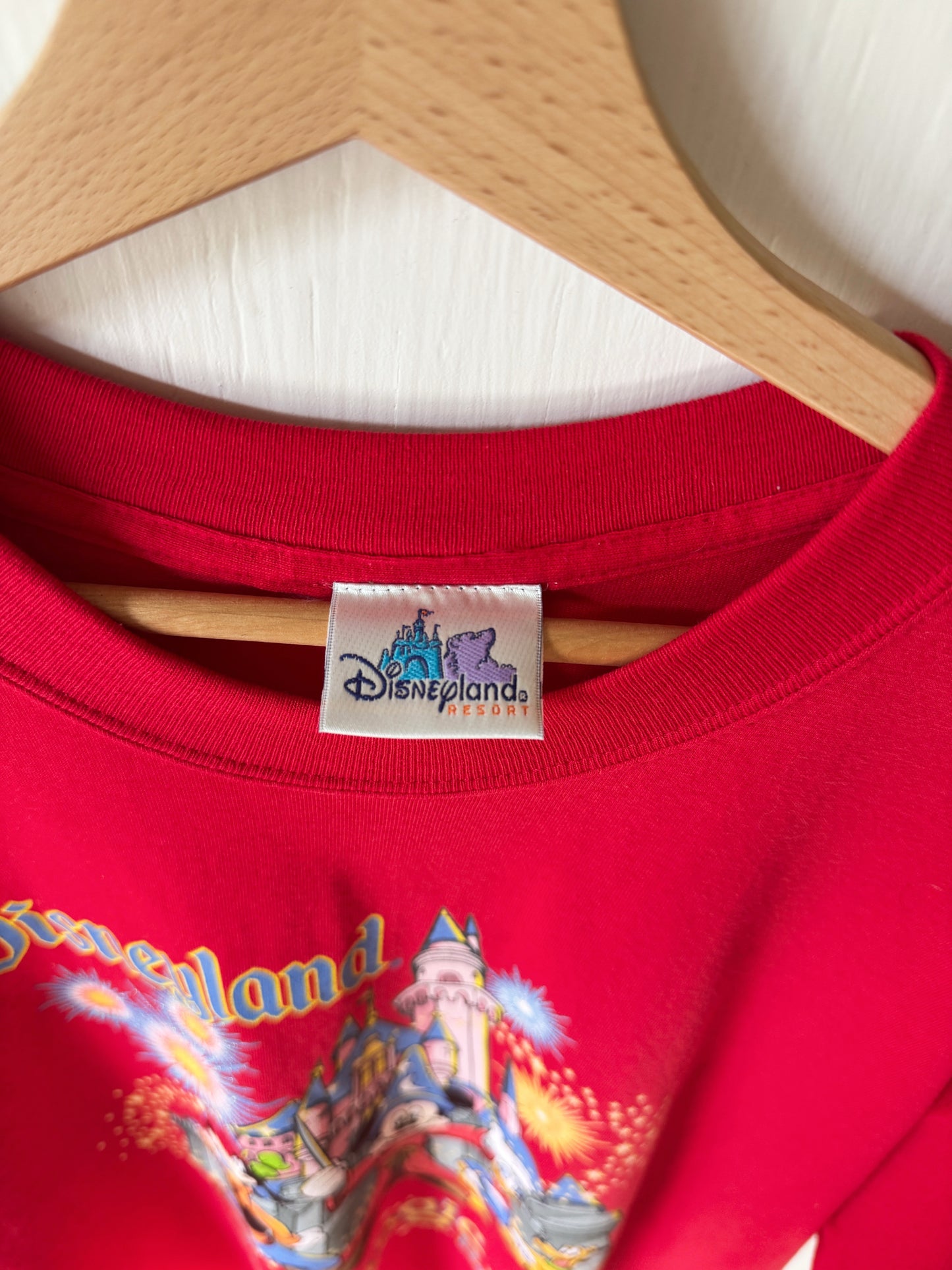 VINTAGE 00’s Disneyland Castle Magic Tee - XL