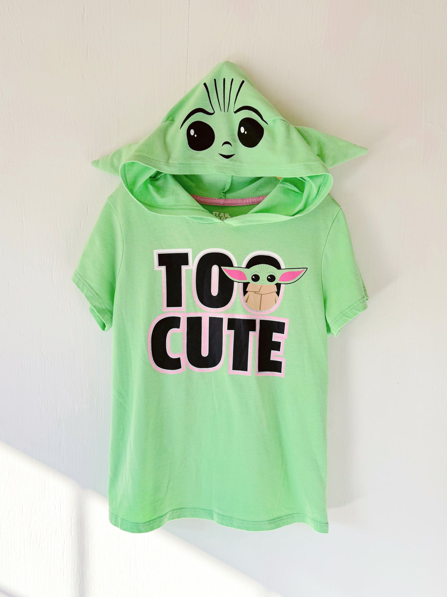 Girl’s Baby Yoda Hooded Tee - Y10