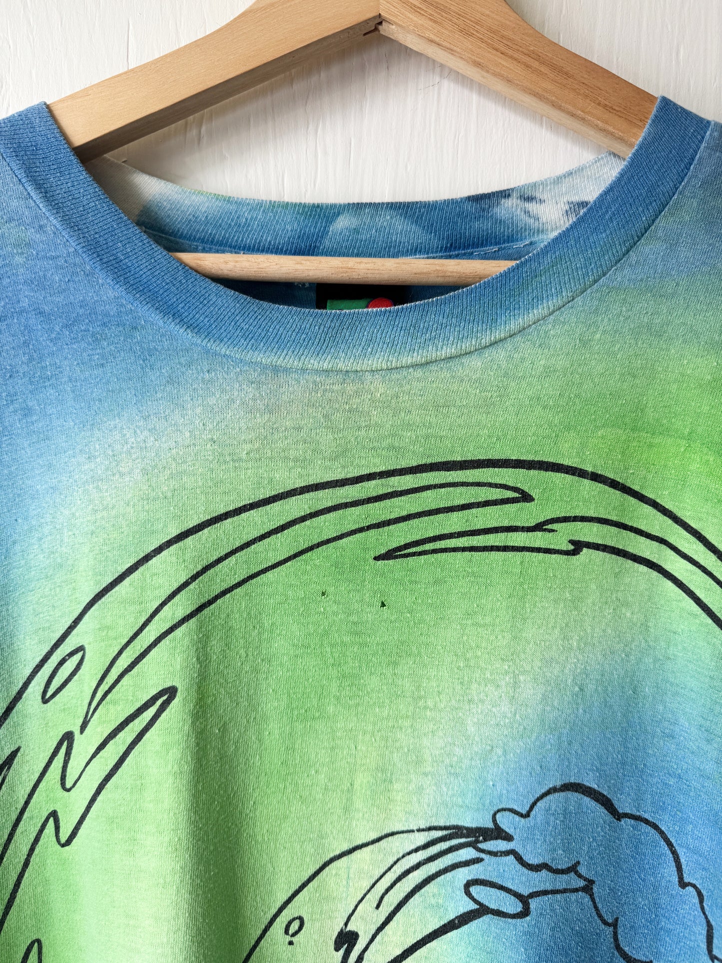 VINTAGE 90’s Mickey Surf AOP Tee - L