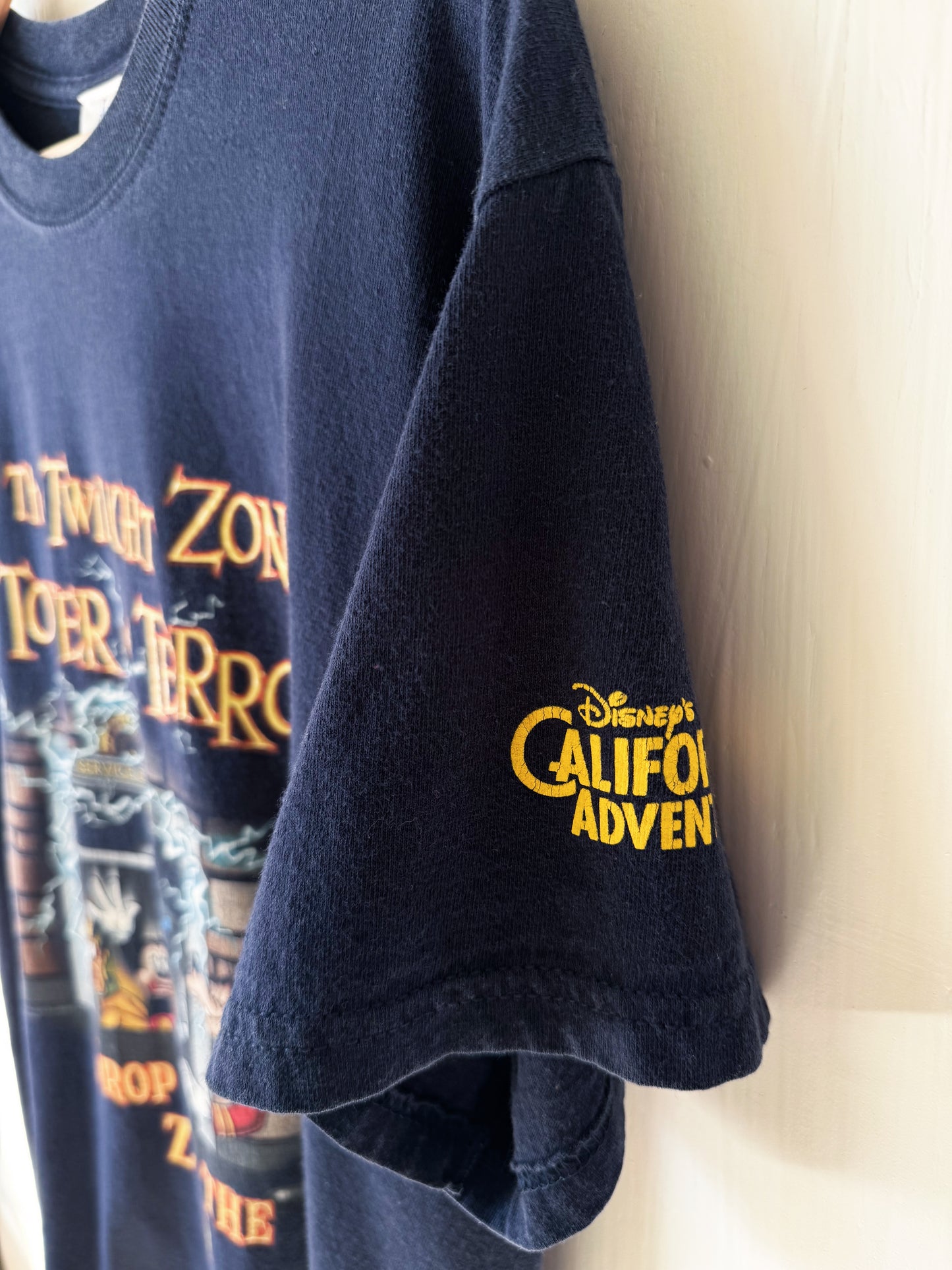 VINTAGE Character Tower Of Terror Tee - M