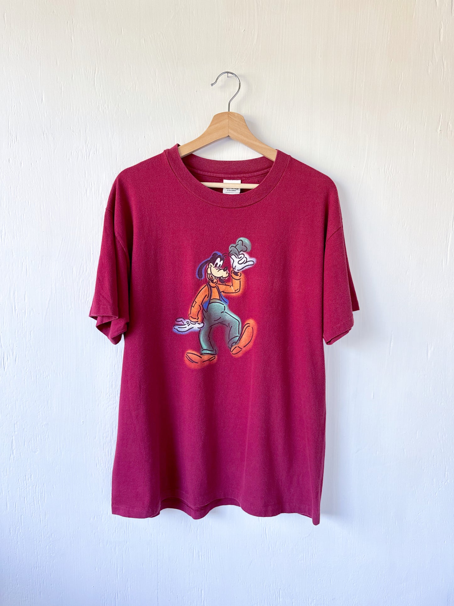 VINTAGE 90’s Disney Store Goofy Tee - L