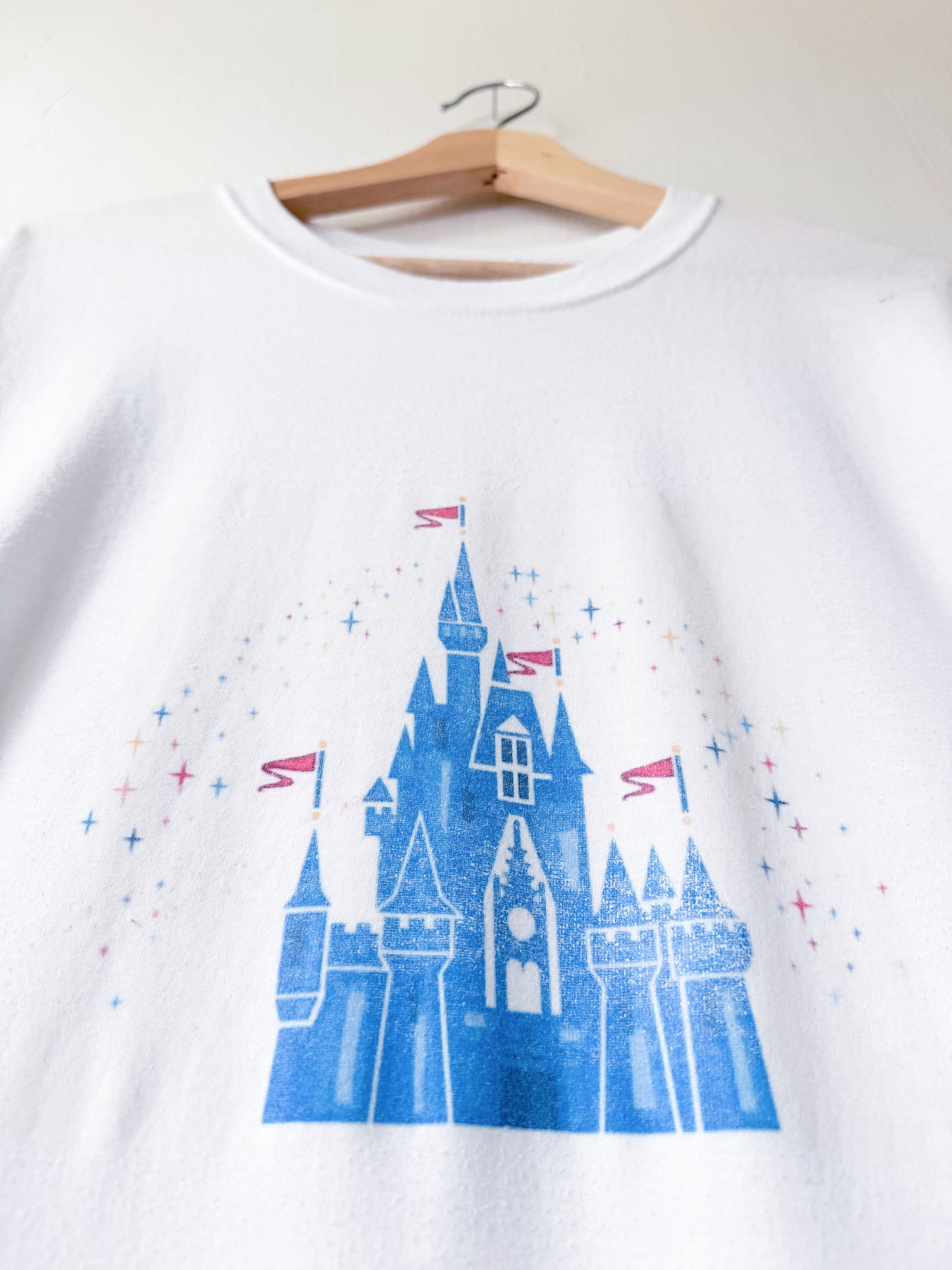 VINTAGE 90’s Castle Tee - XL