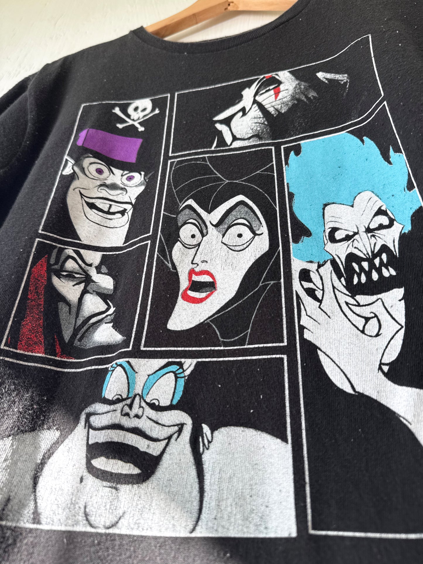 Villains Block Tee - M