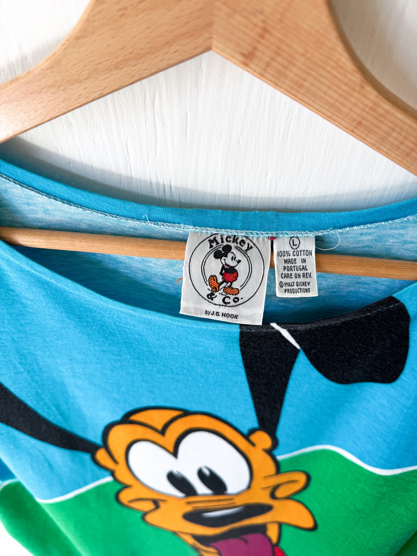 VINTAGE 80’s Big Face Pluto Top - L