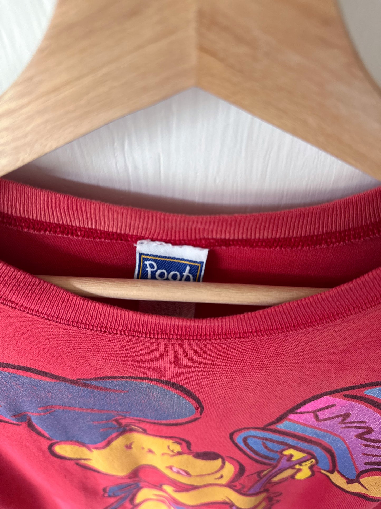 VINTAGE Pooh Honey Tee - M/L