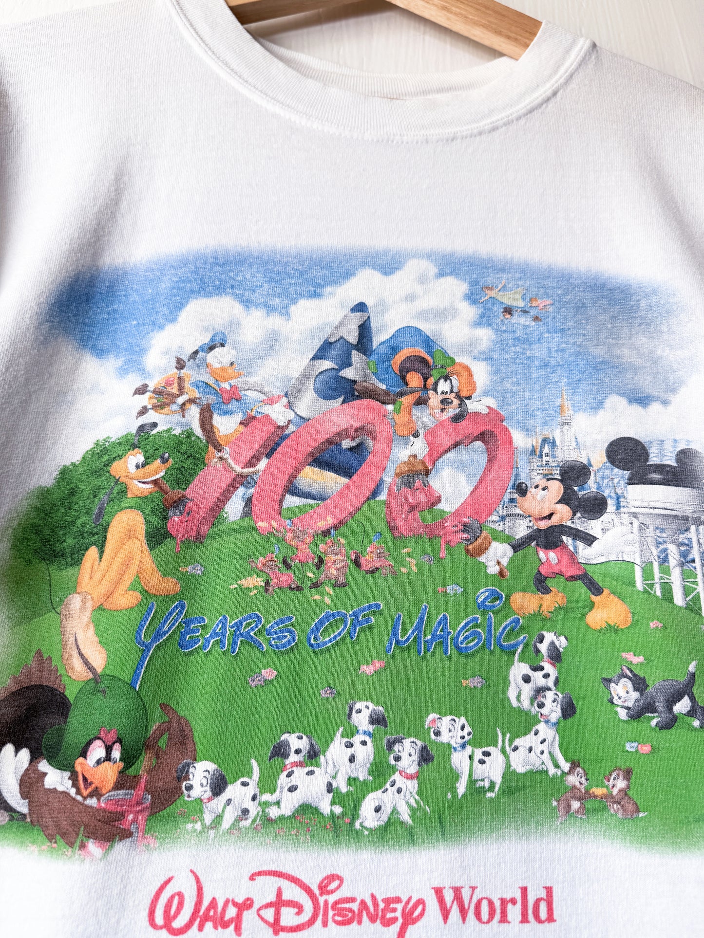 VINTAGE 00’s WDW 100 Years Of Magic Tee - L