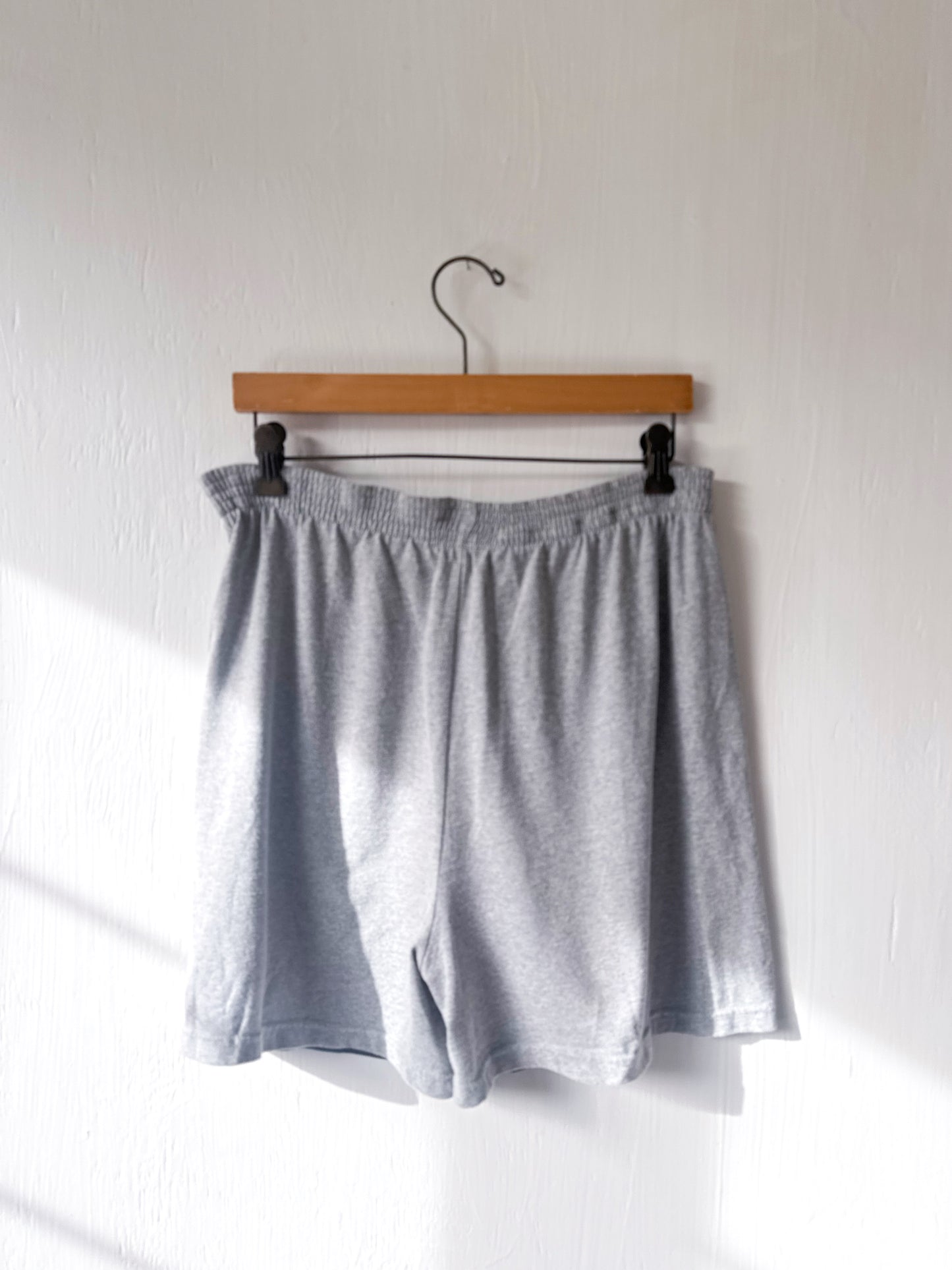 VINTAGE Tigger Boxer Style Shorts - L