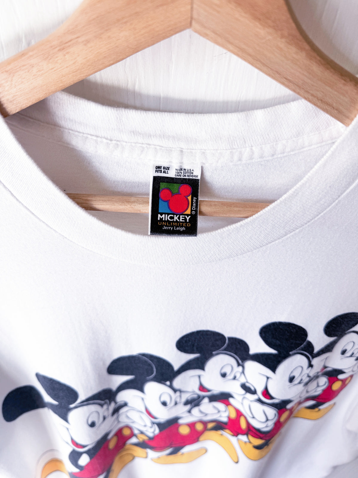 VINTAGE 90’s Mickeys Tee - XL