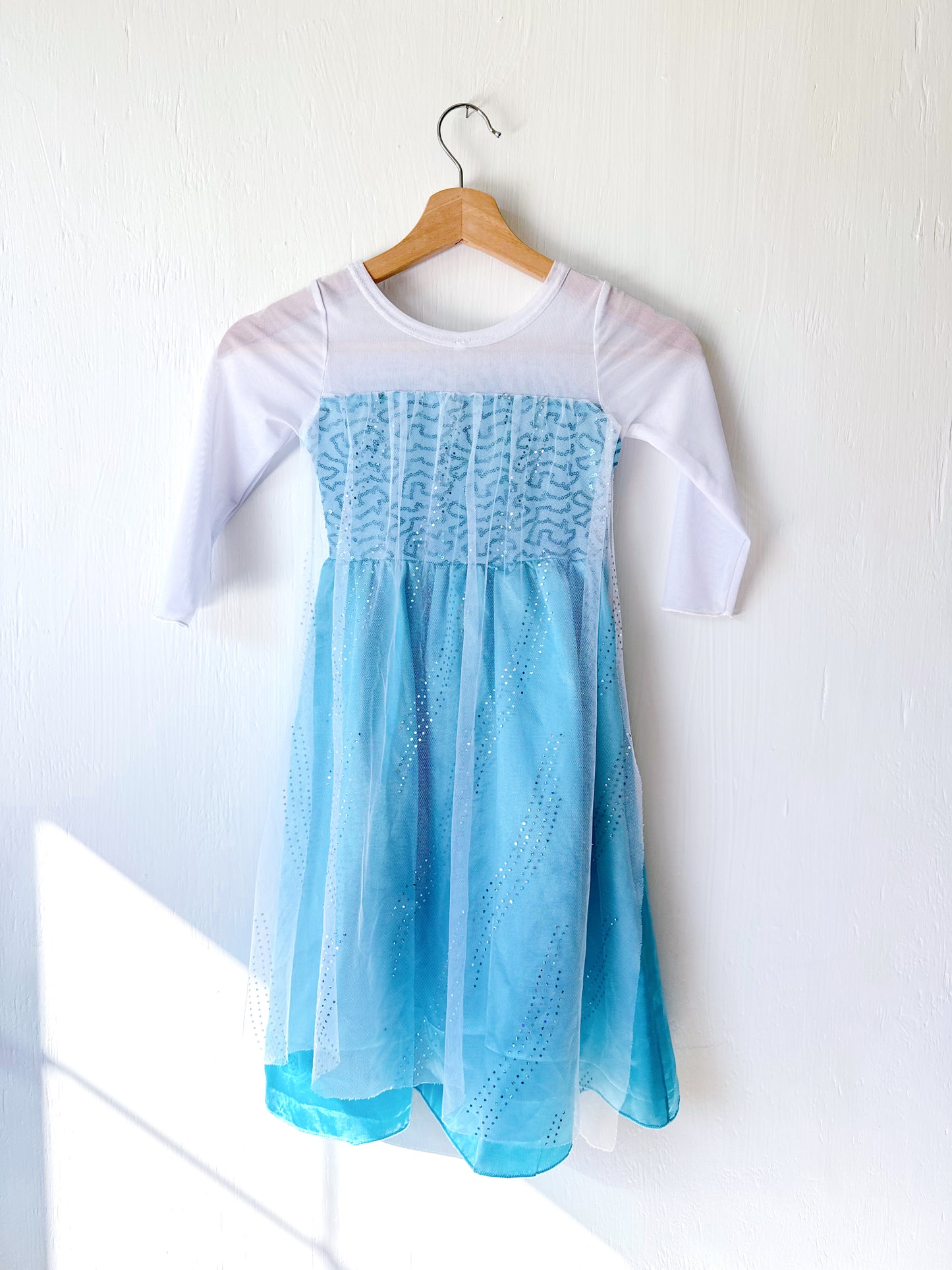 Elsa Dress With Glitter Cape - 4T