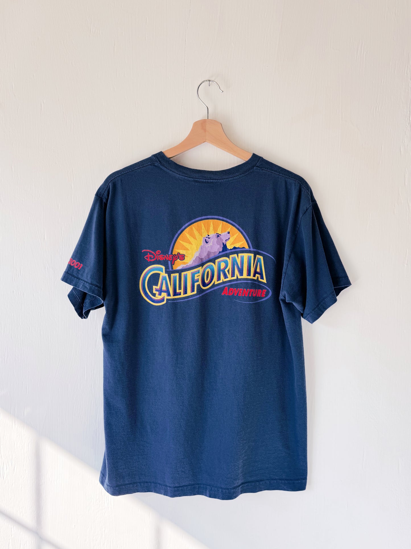 VINTAGE ‘01 California Adventure Tee - L