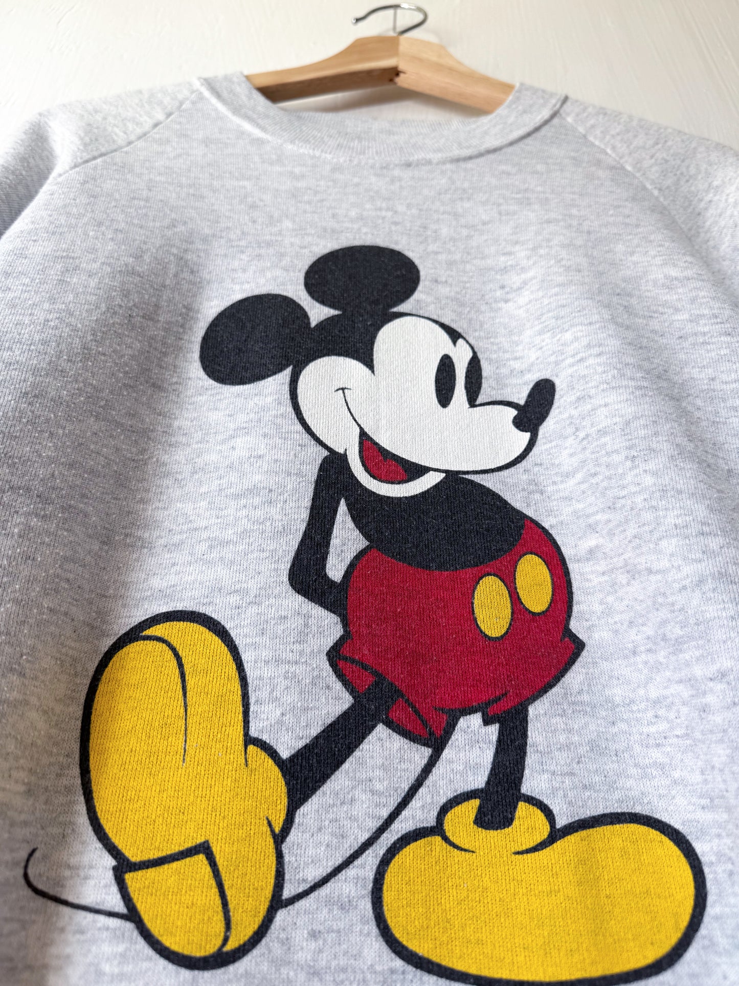 VINTAGE 90’s Classic Mickey Crewneck - XL