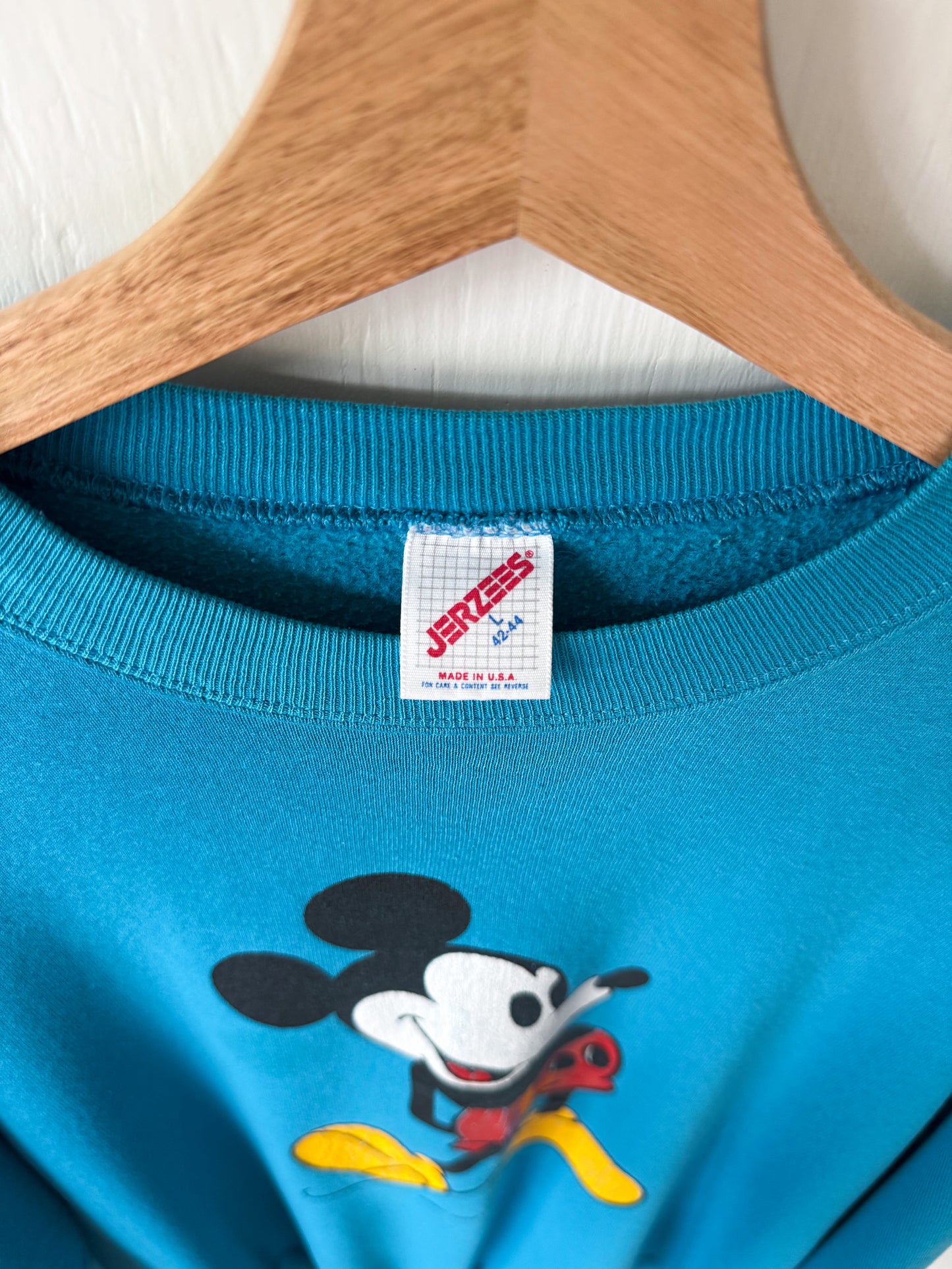VINTAGE 90’s Walt Disney Productions Crewneck - L