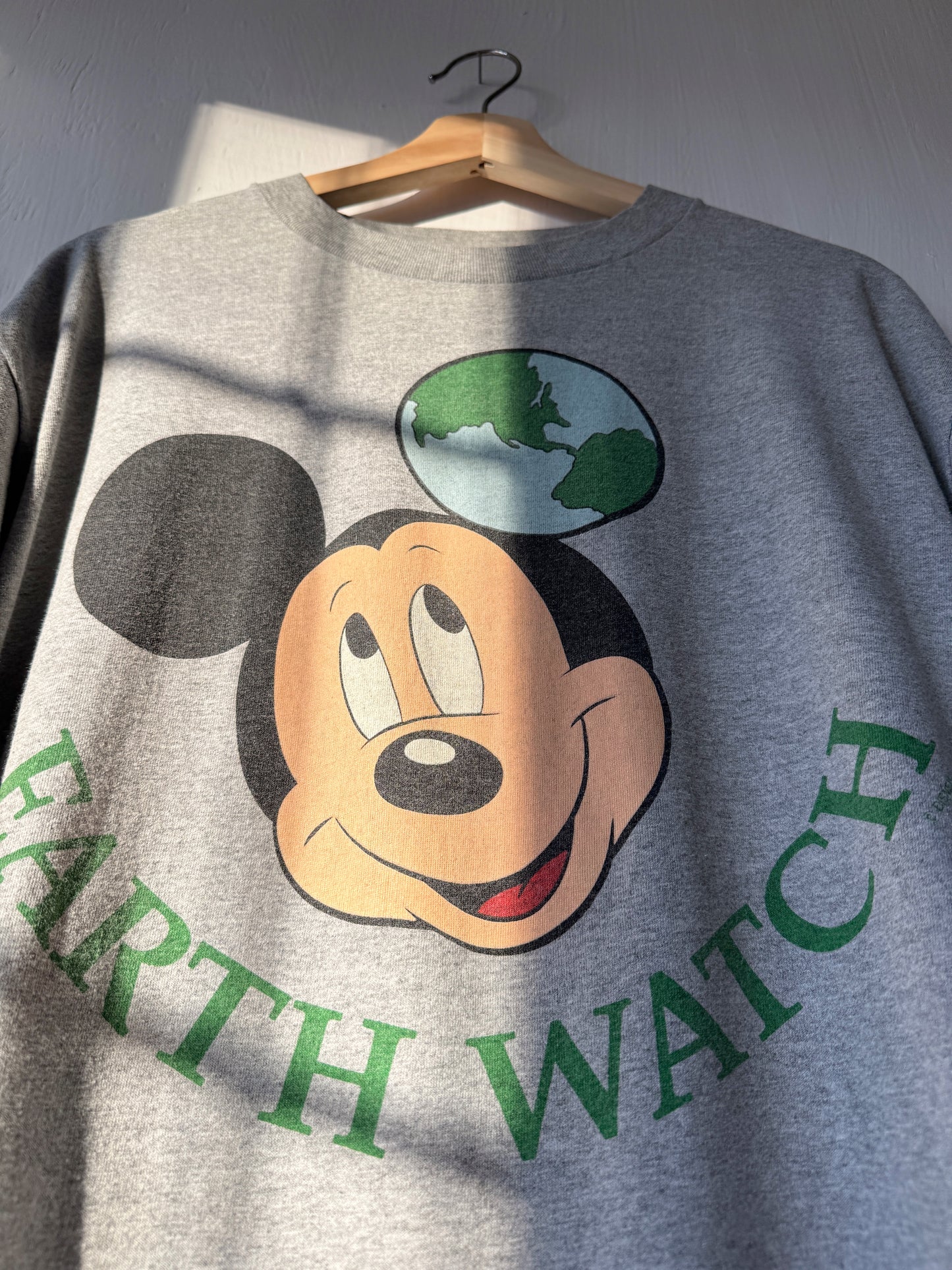 VINTAGE 90’s Big Face Earth Watch Tee - XL/1X