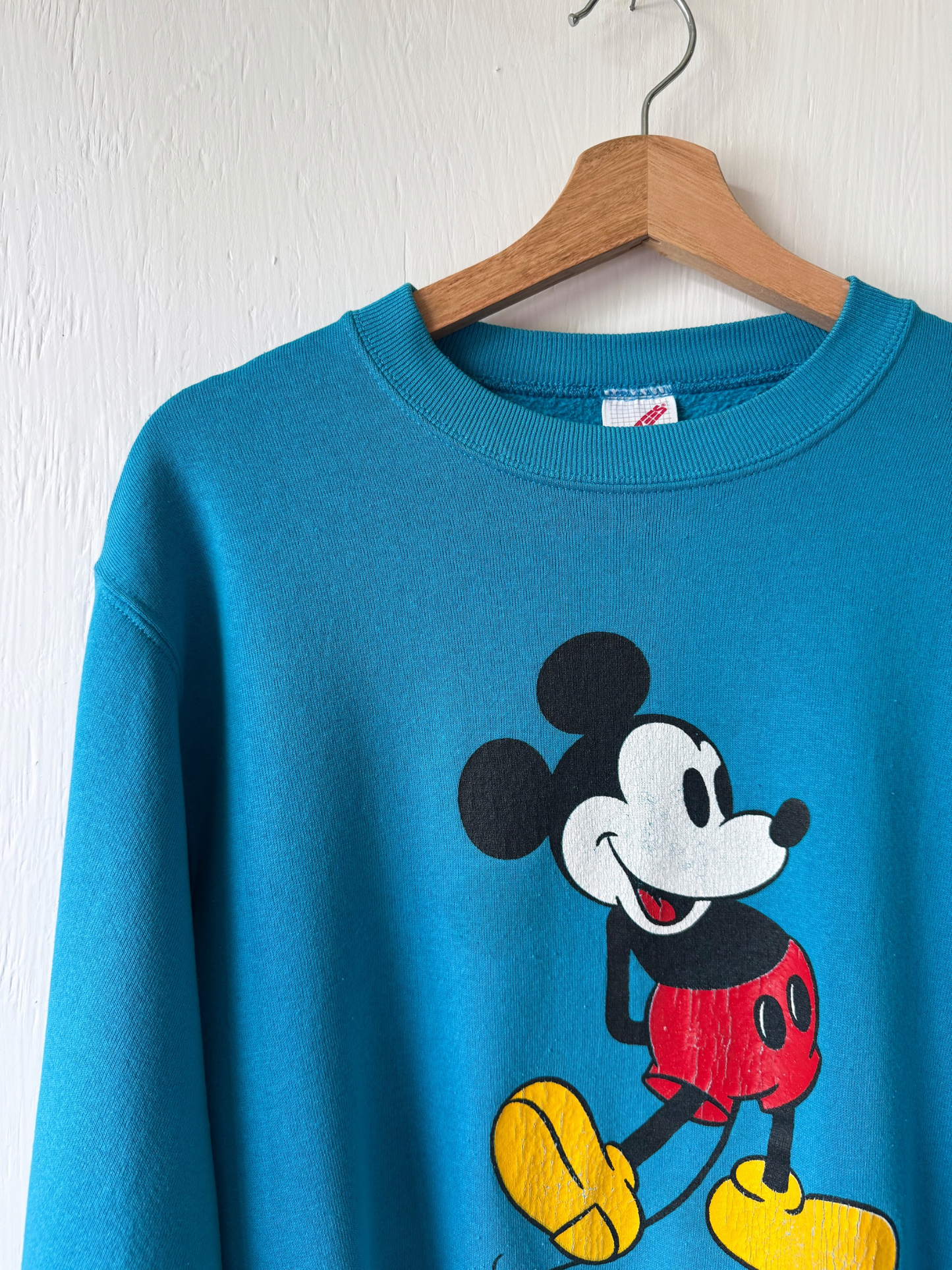 VINTAGE 90’s Walt Disney Productions Crewneck - L