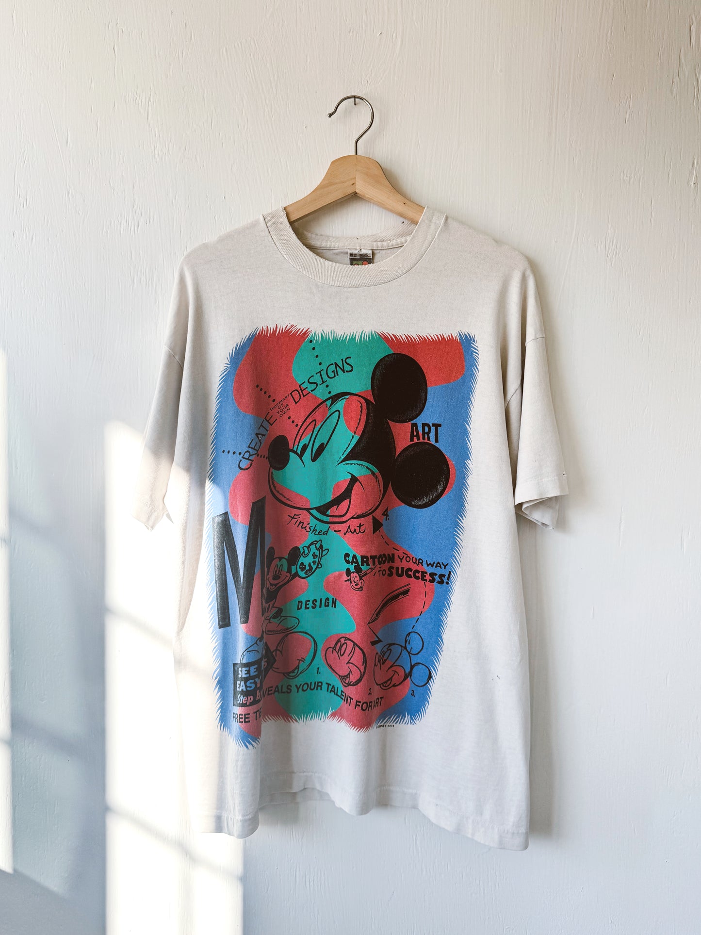 VINTAGE 90’s Mickey Art Tee - L/XL