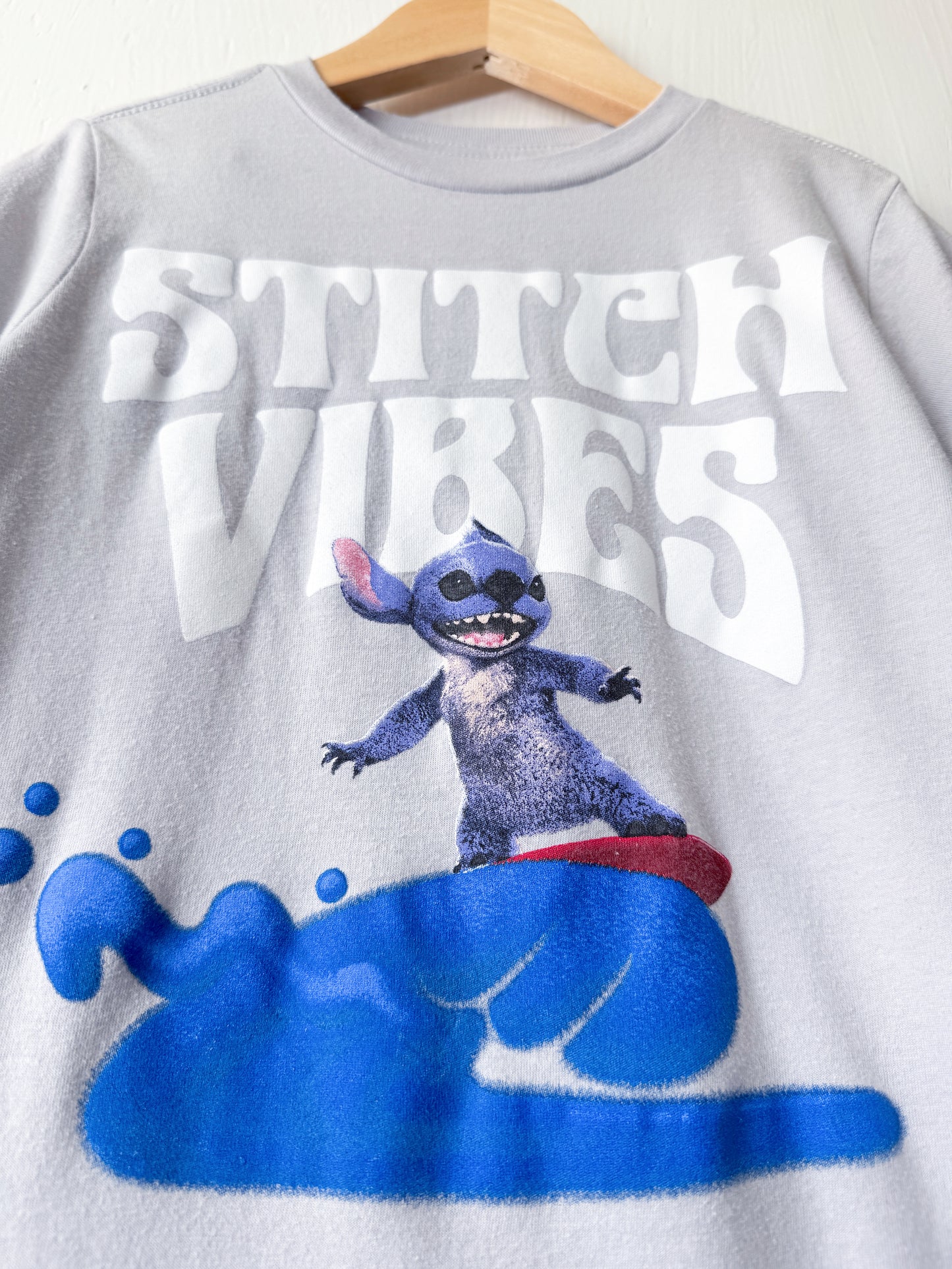 Stitch Vibes Surfing Tee - YXS (4/5)