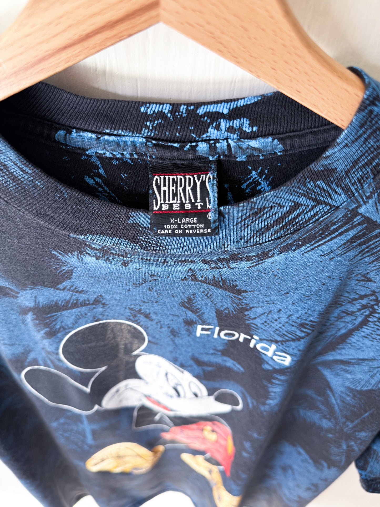 VINTAGE 90’s AOP Tropical Mickey Palms Tee - XL