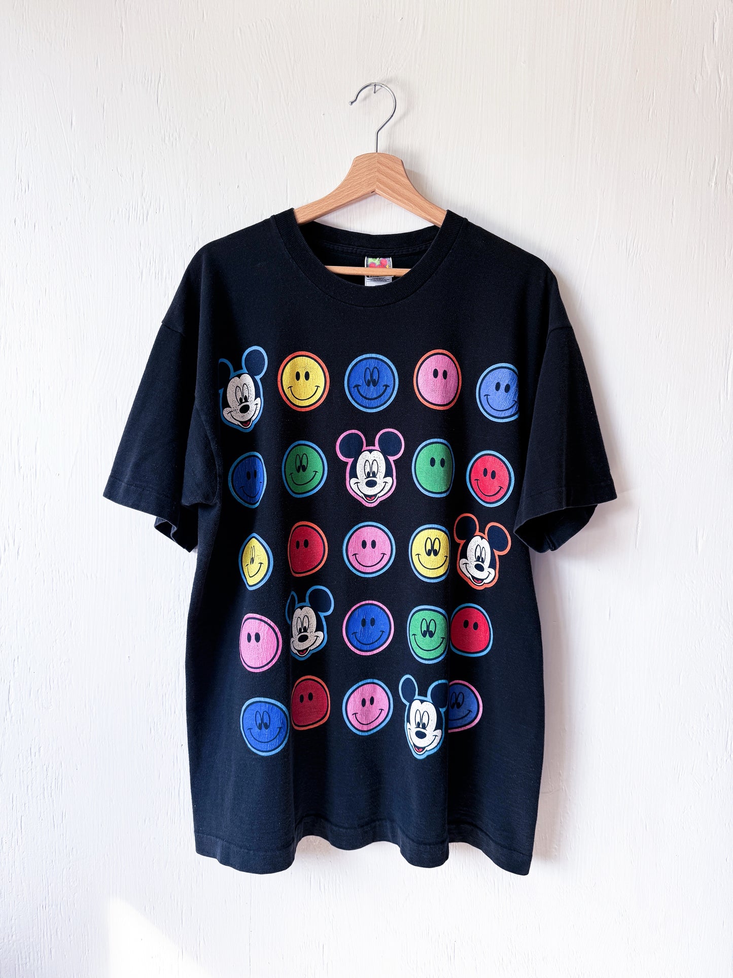 VINTAGE 90’s Mickey Smileys Tee - XL