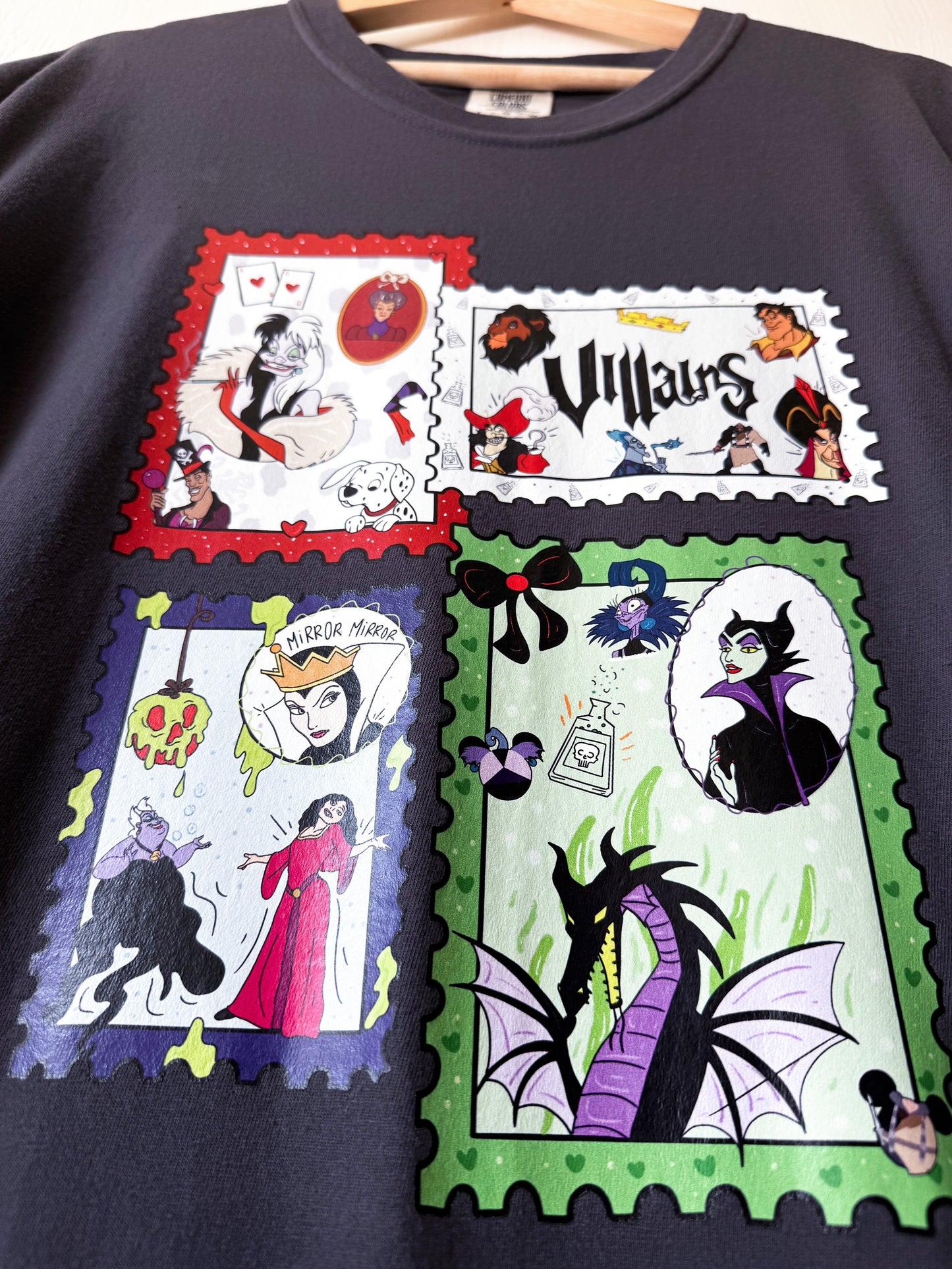 Villains Stamps Tee - L