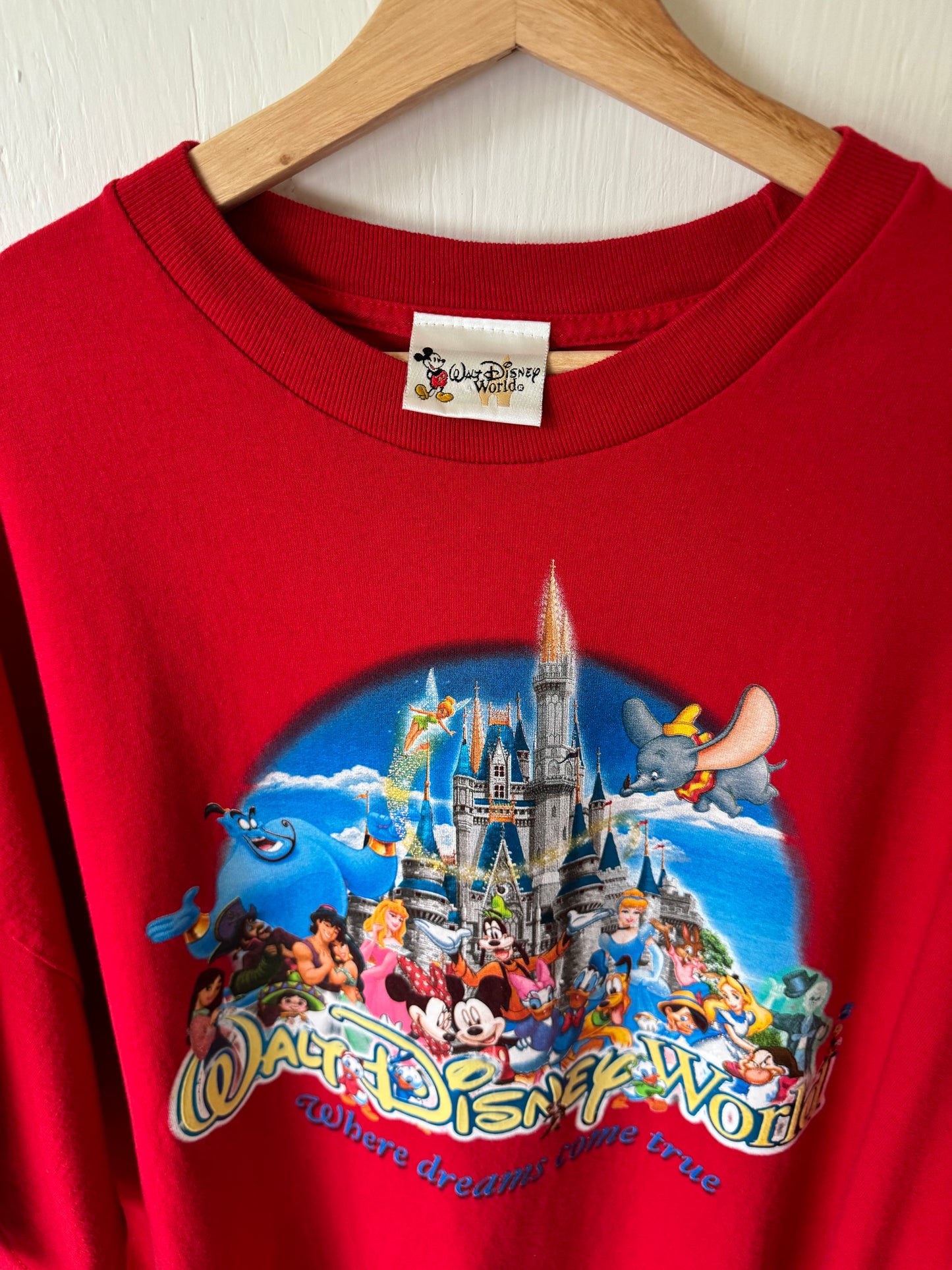 VINTAGE 00’s Disney Parks Characters Castle Tee - 3X