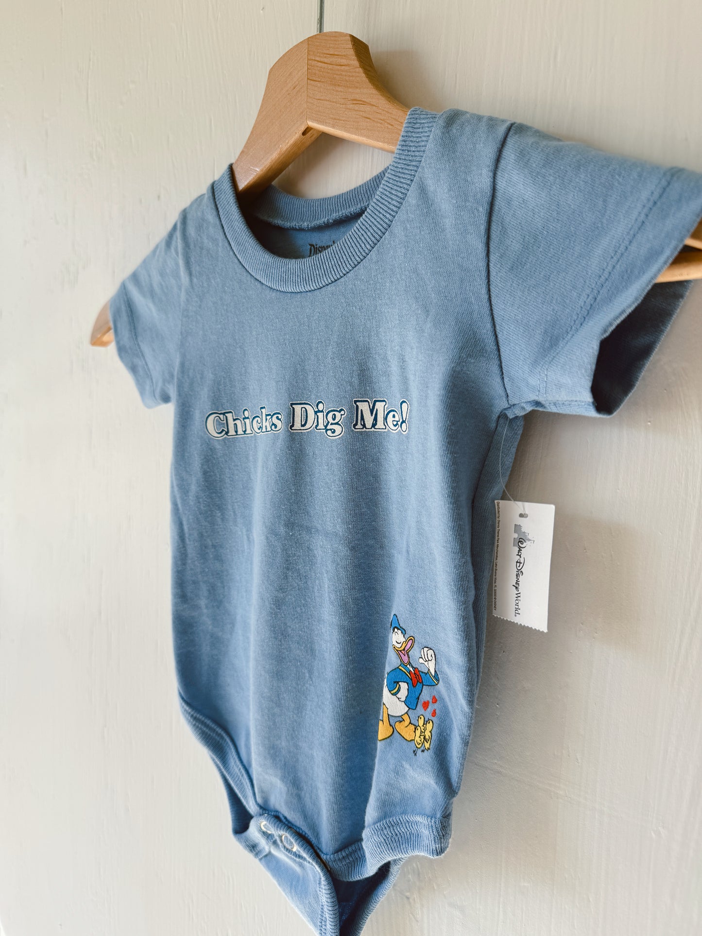 NEW Donald ‘Chicks Dig Me’ Onesie - 6M