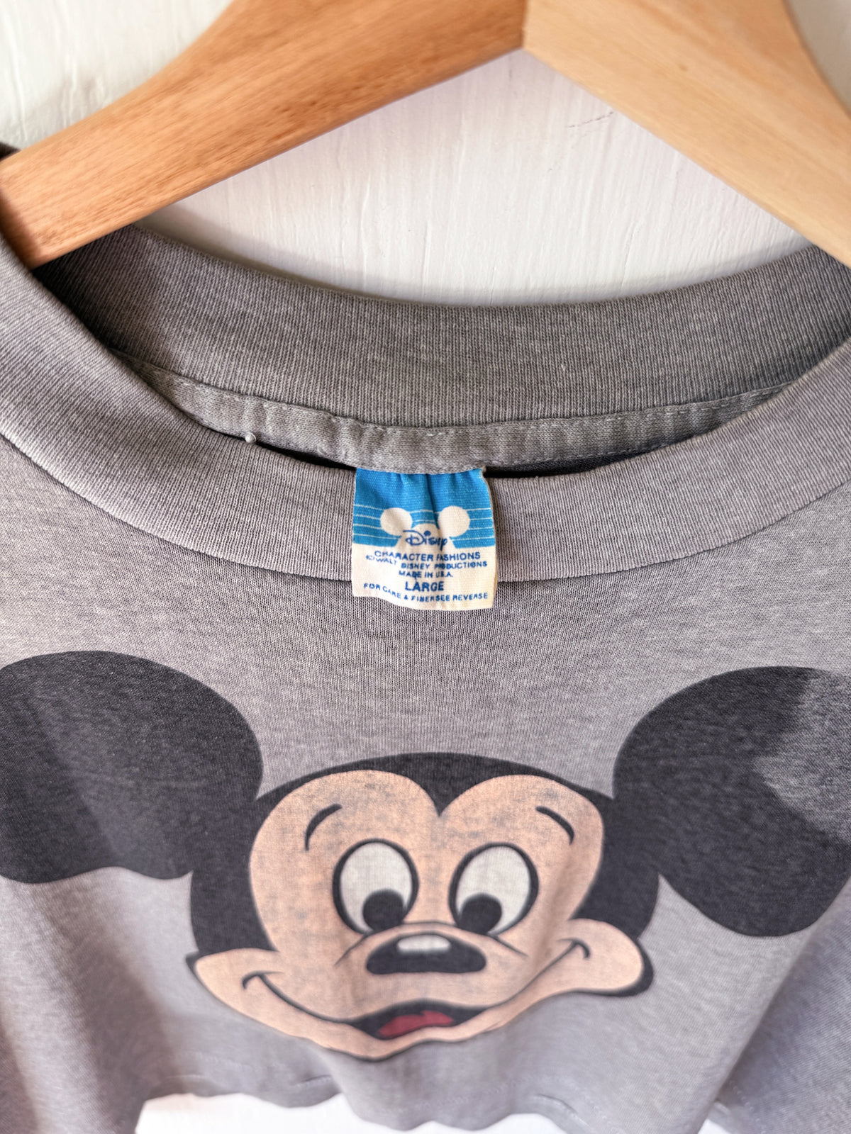 VINTAGE 80’s Big Face Mickey Cropped Tee - M/L