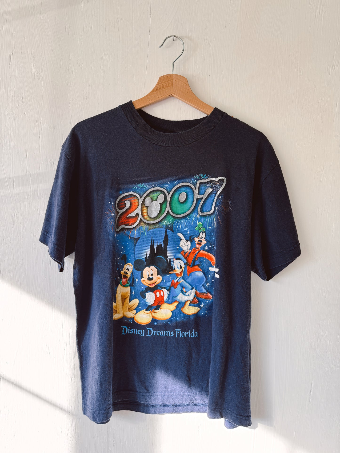 VINTAGE 2007 Magic Kingdom Tee - L