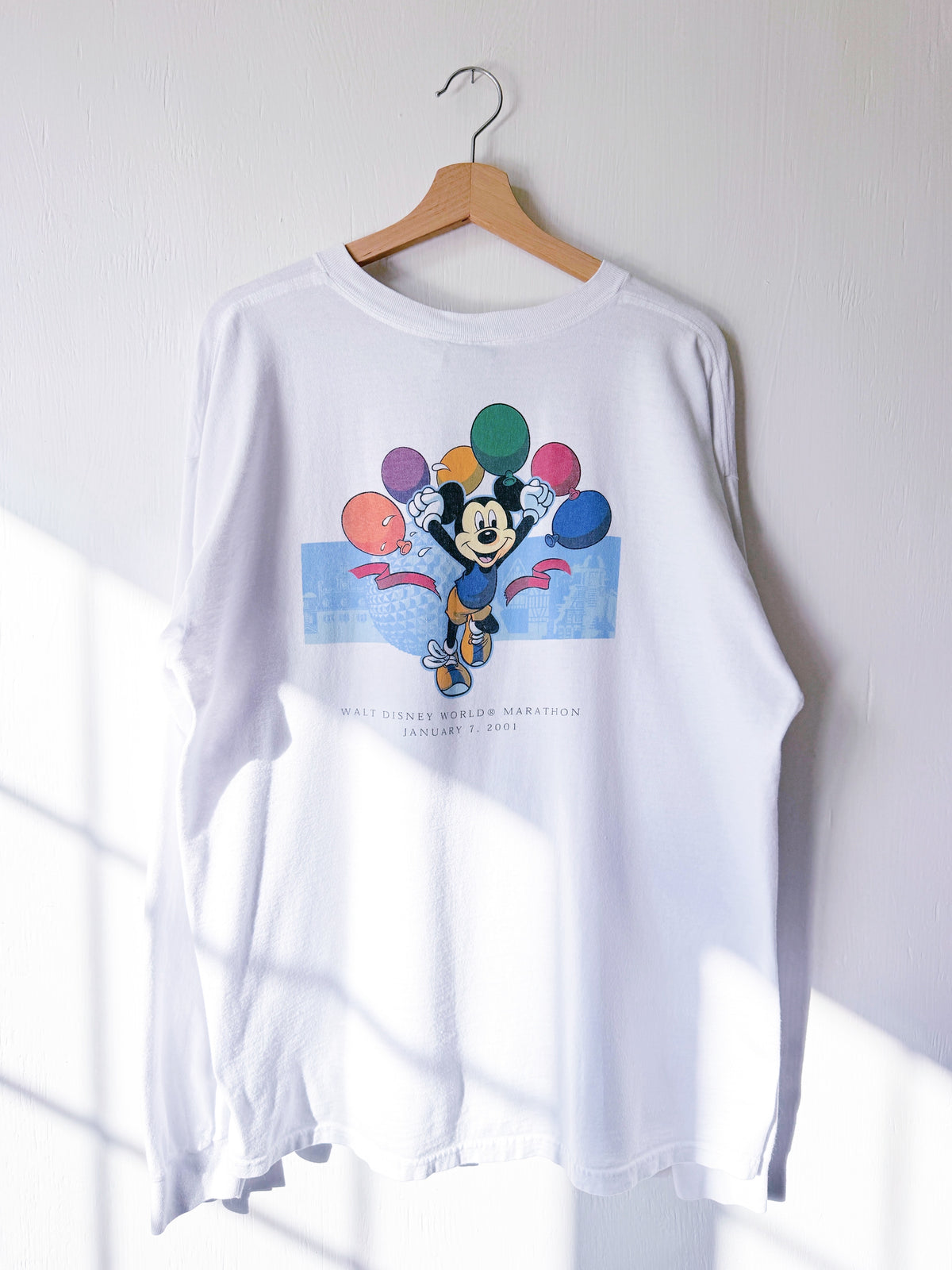 VINTAGE ‘01 Parks Run Disney LS Tee - 2X