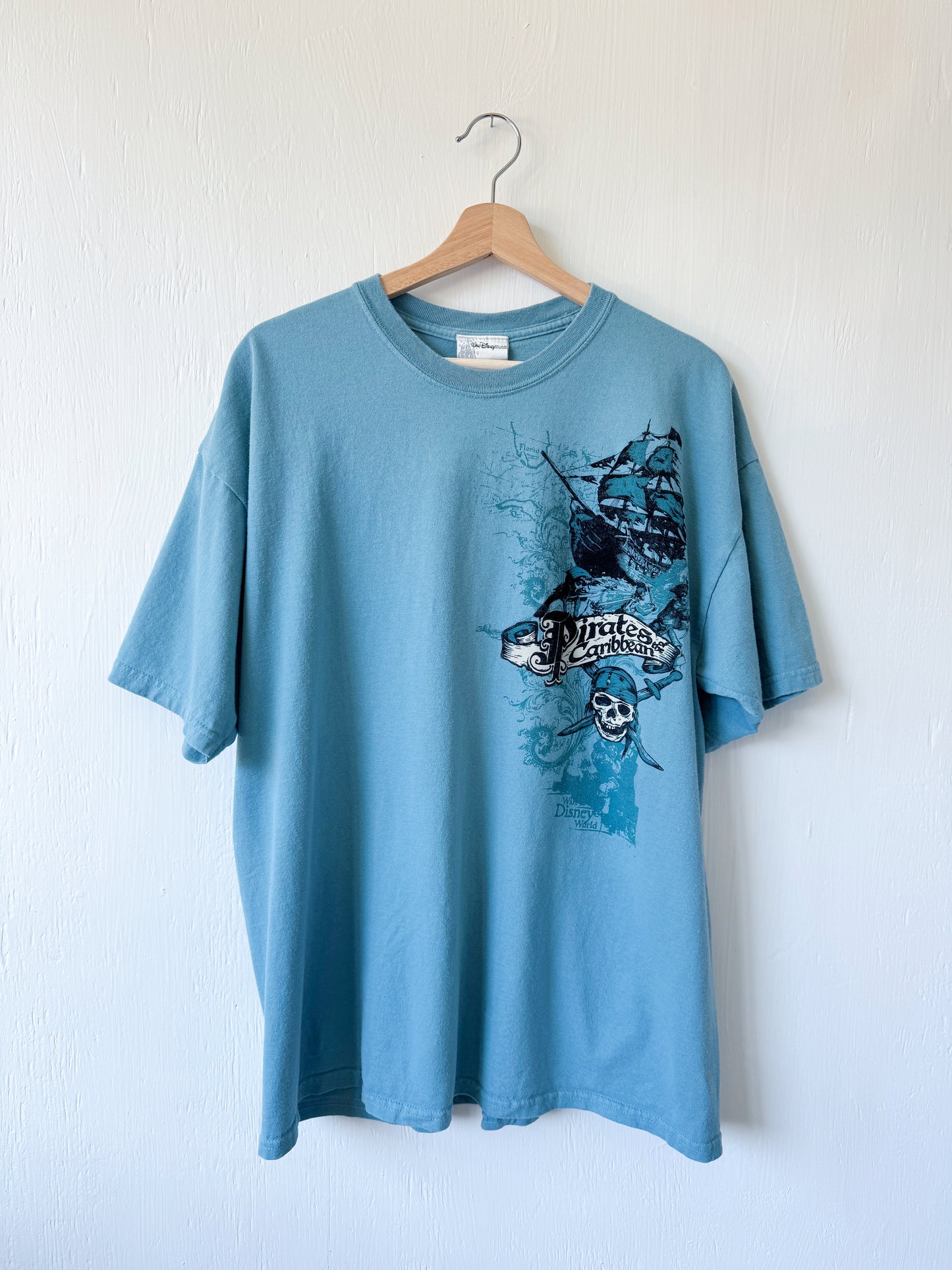 VINTAGE Pirates Of The Caribbean Tee - L