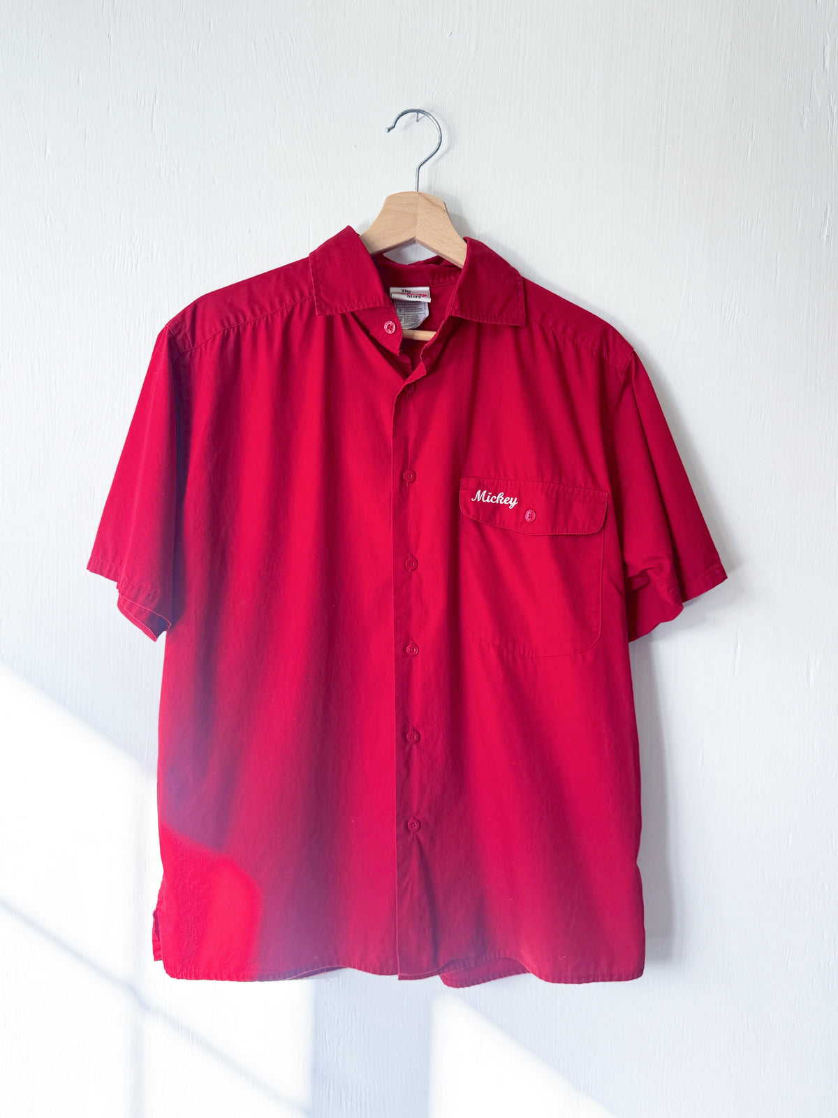 VINTAGE 90’s Disney Ink + Paint Dept Top - M