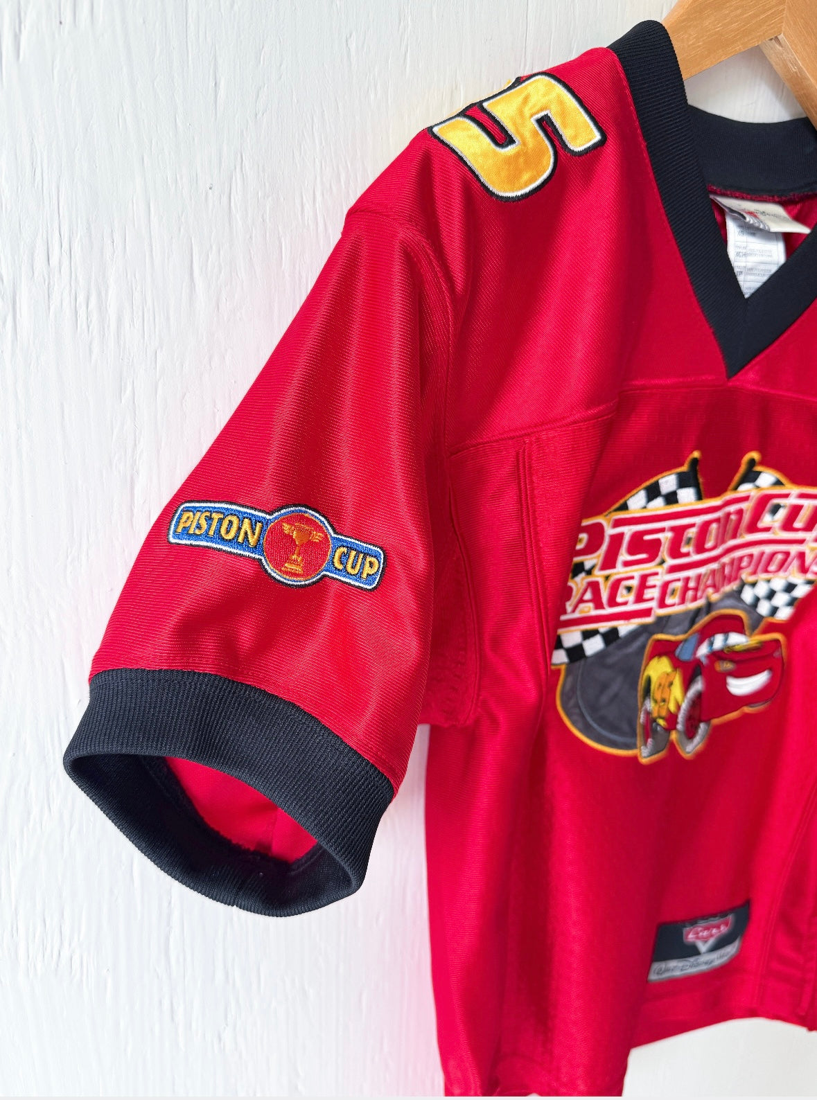 VINTAGE 00’s Disney Parks Lightning McQueen Jersey - YXS