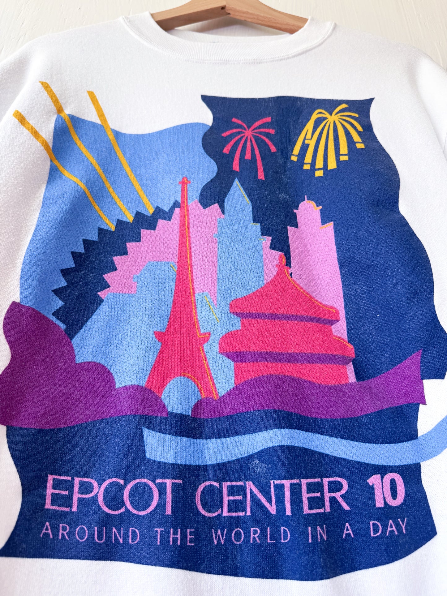 VINTAGE 1992 Epcot World Showcase Crewneck - L