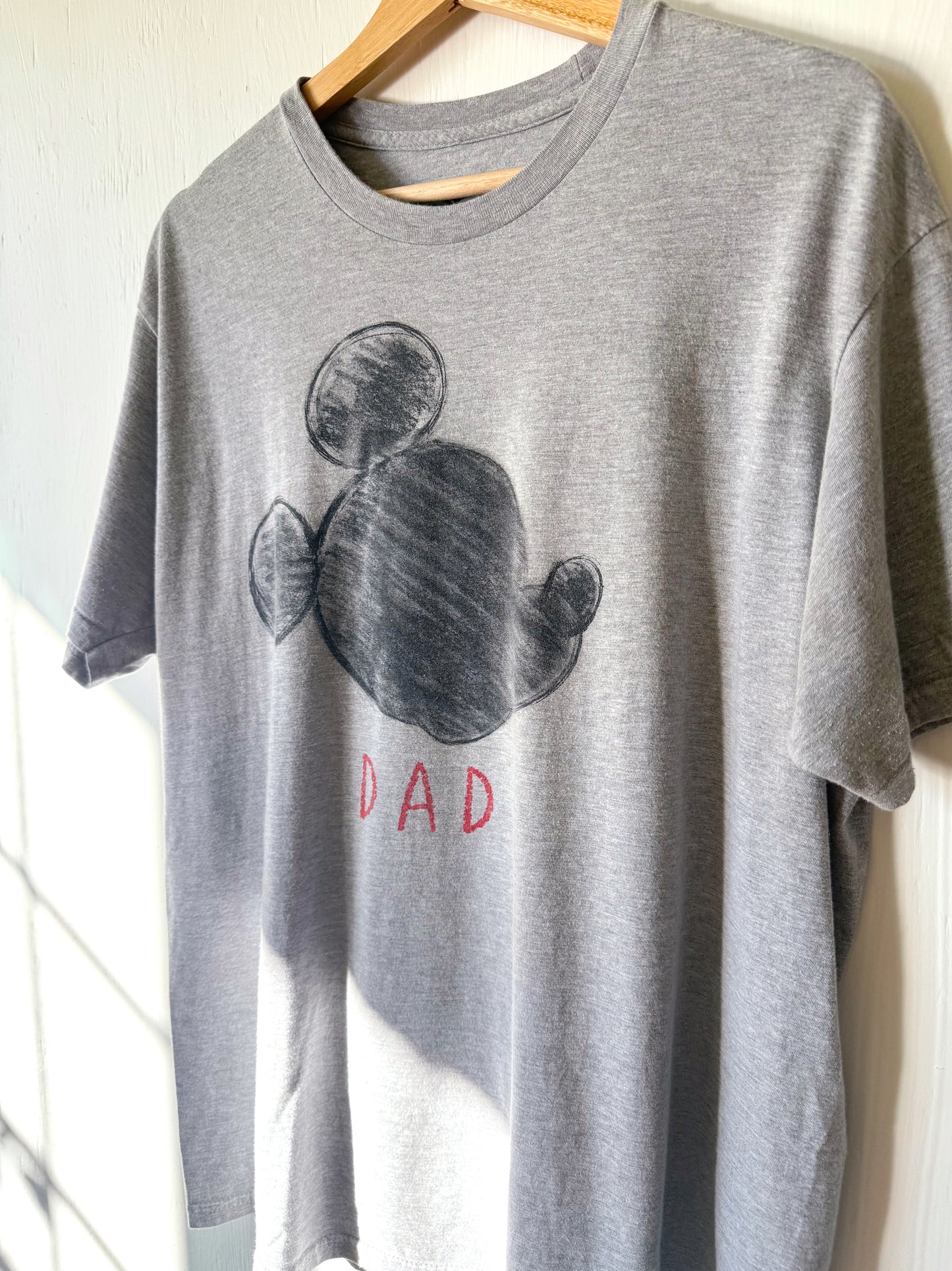 Disney Dad Minimalist Tee - L