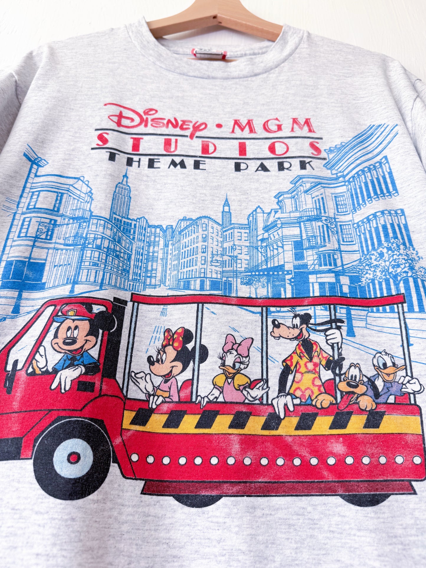 VINTAGE 90’s MGM Backlot Tour Tram Tee - M