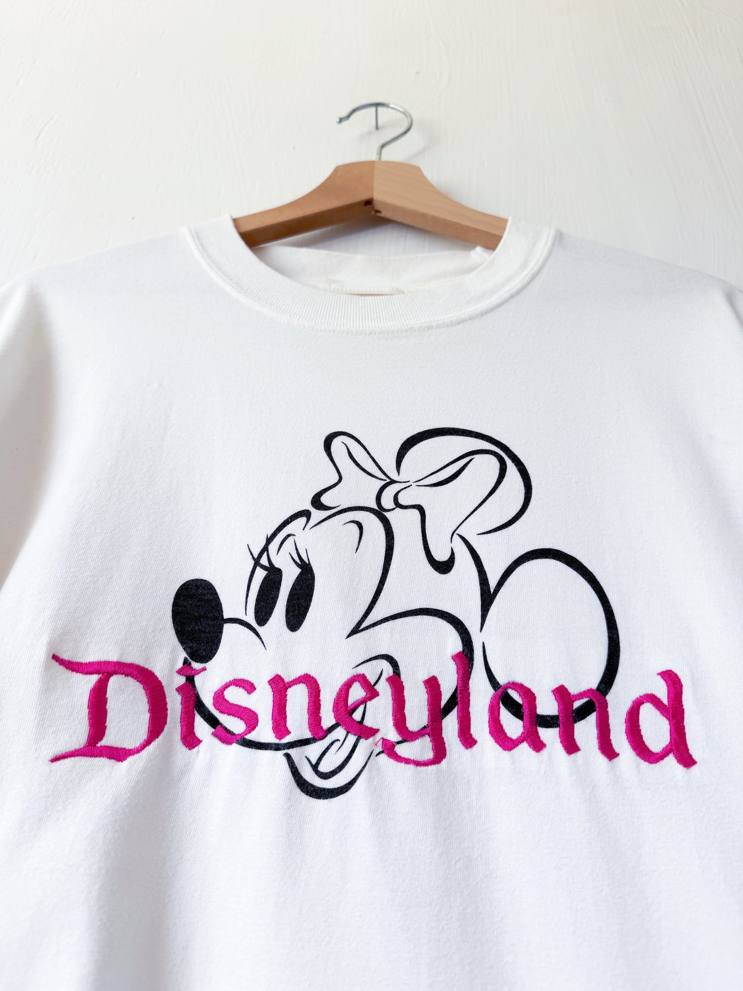VINTAGE 00’s Embroidered Minnie Disneyland Tee - XL