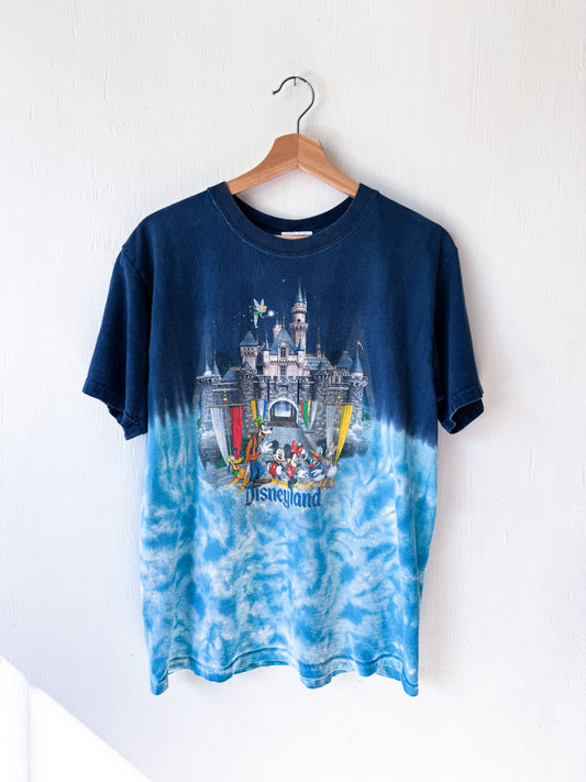 VINTAGE 00’s Disneyland Castle + Characters Tee - S