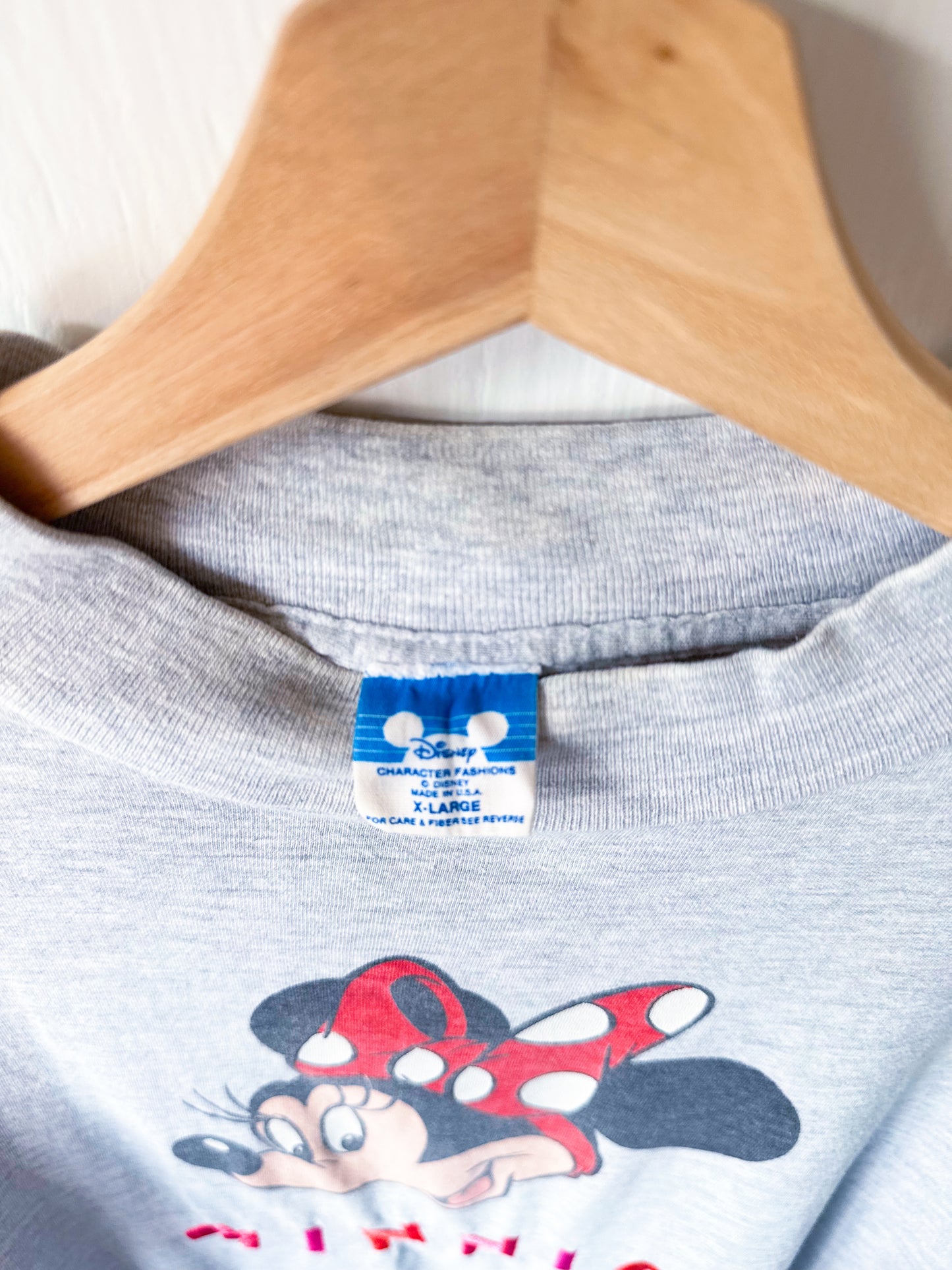 VINTAGE 90’s Embroidered Minnie Tee - XL