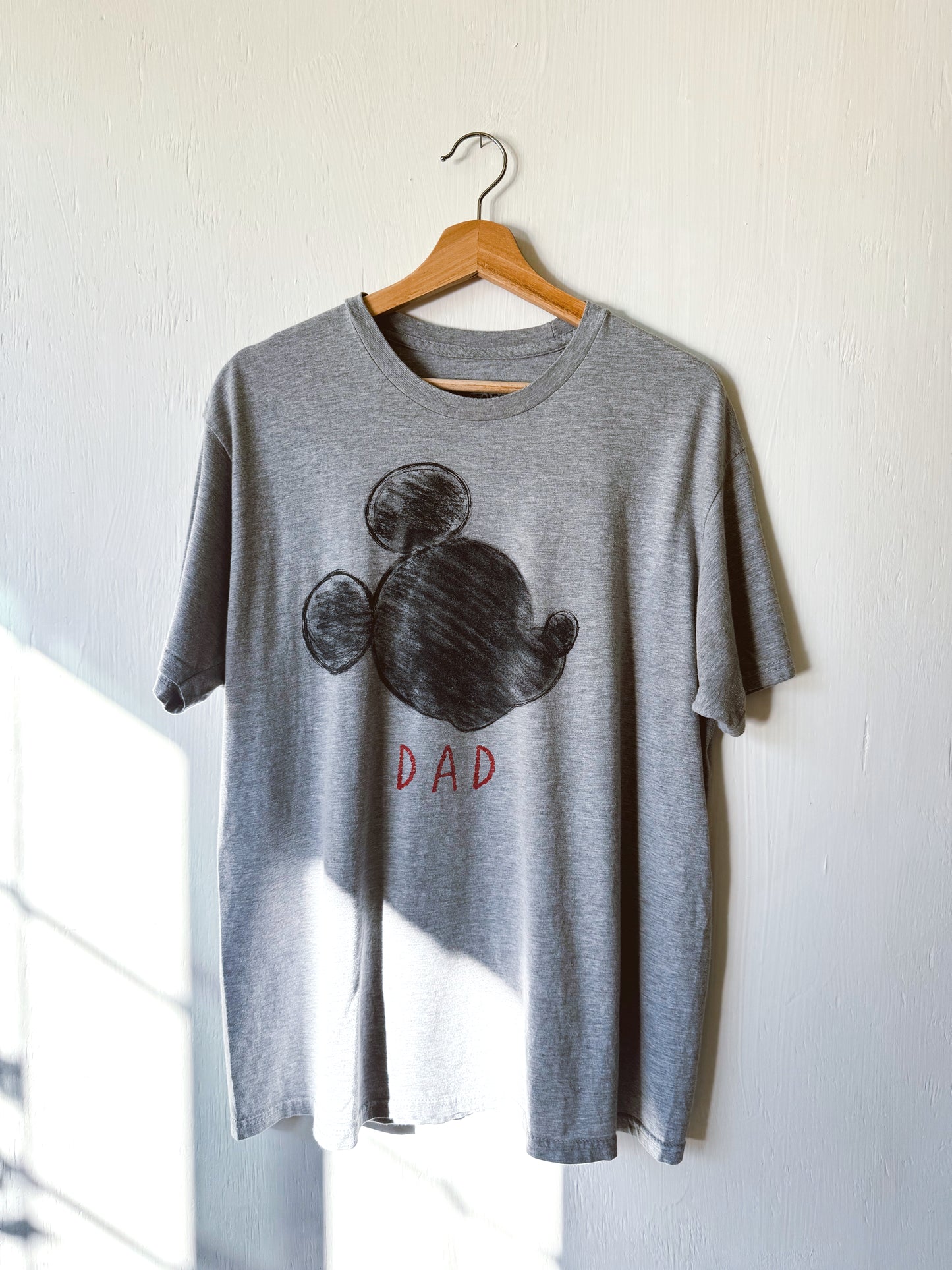 Disney Dad Minimalist Tee - L