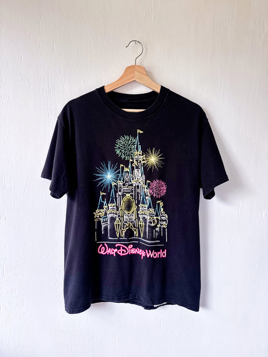 VINTAGE 00’s Neon Castle Tee - M