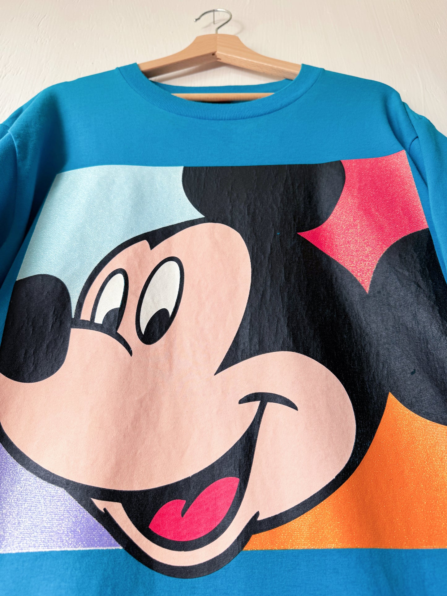 VINTAGE 90’s Big Face Sparkly Mickey Tee - L