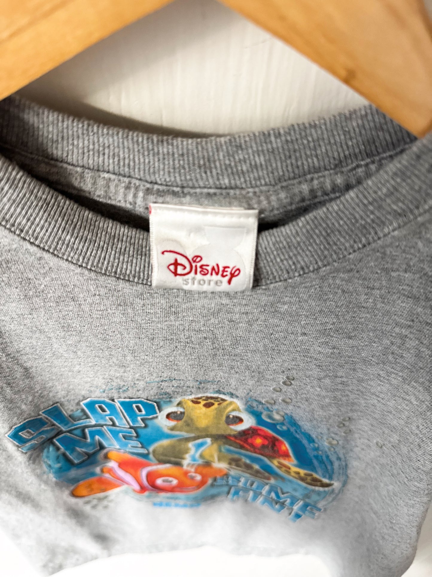 VINTAGE Disney Store Nemo + Crush Tee - YXS