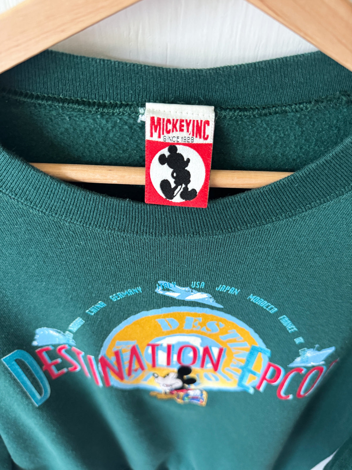 VINTAGE 90’s Destination EPCOT Mickey Crewneck - S/M