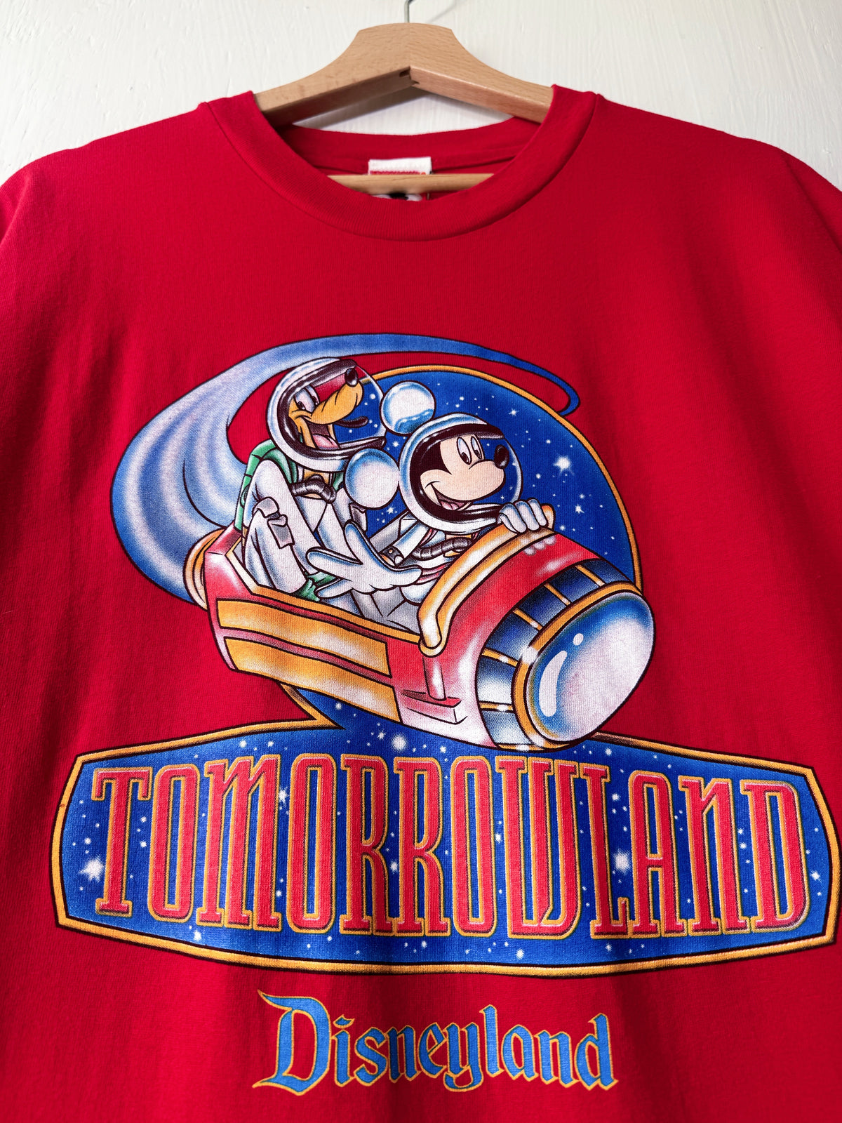 VINTAGE 90’s Rare Tomorrowland Mickey + Pluto Tee - L