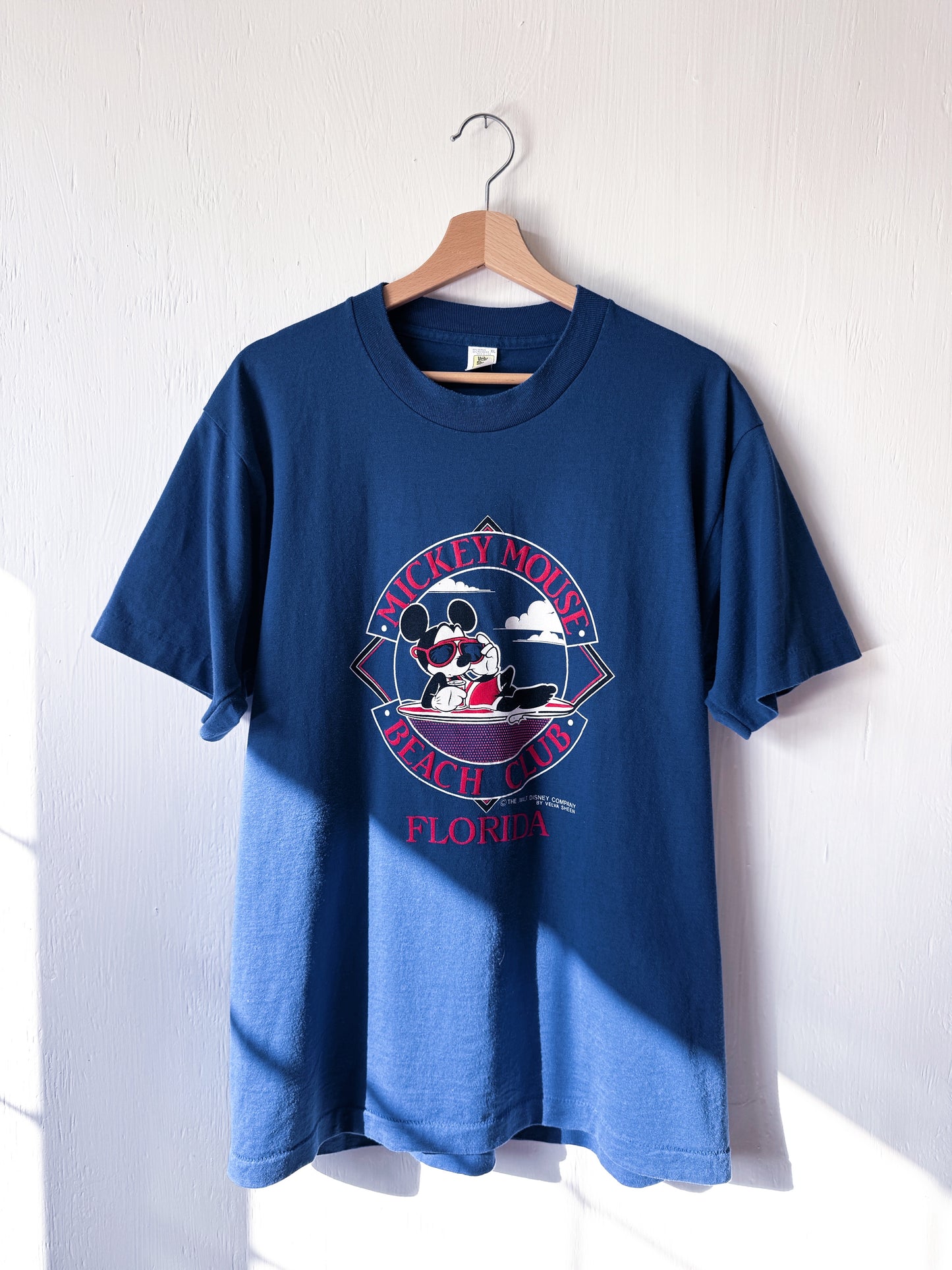 VINTAGE 80’s Single Stitch Beach Club Mickey Tee - L/XL